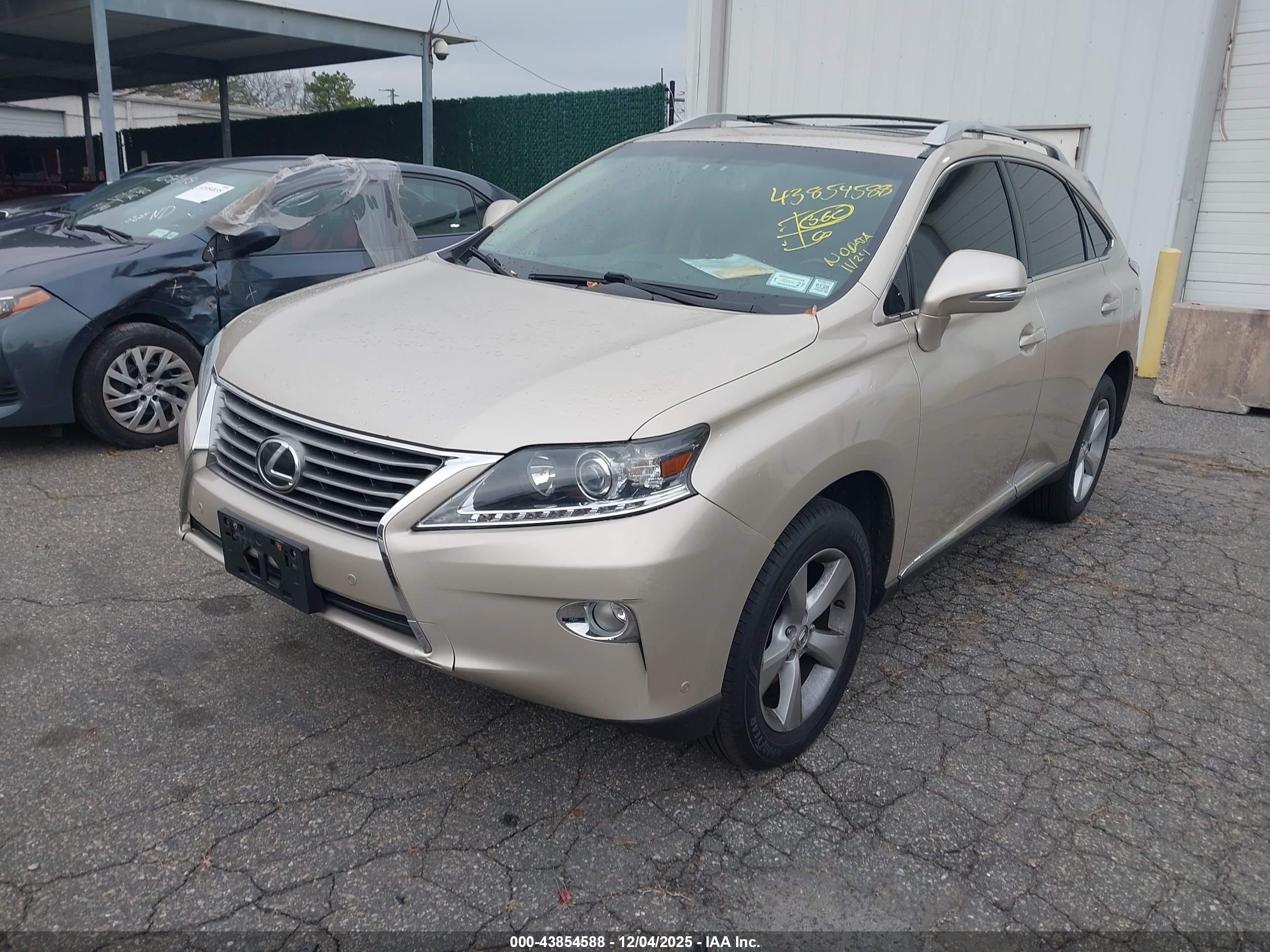 LEXUS RX image 2