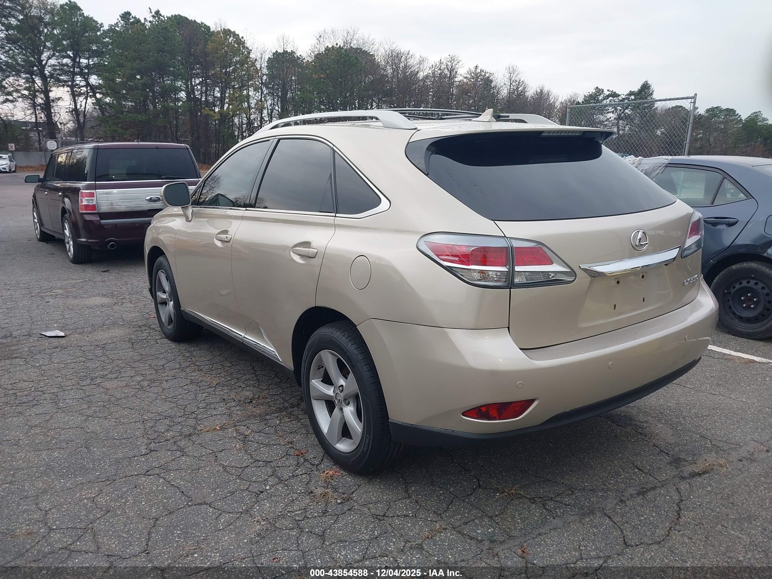 LEXUS RX image 3
