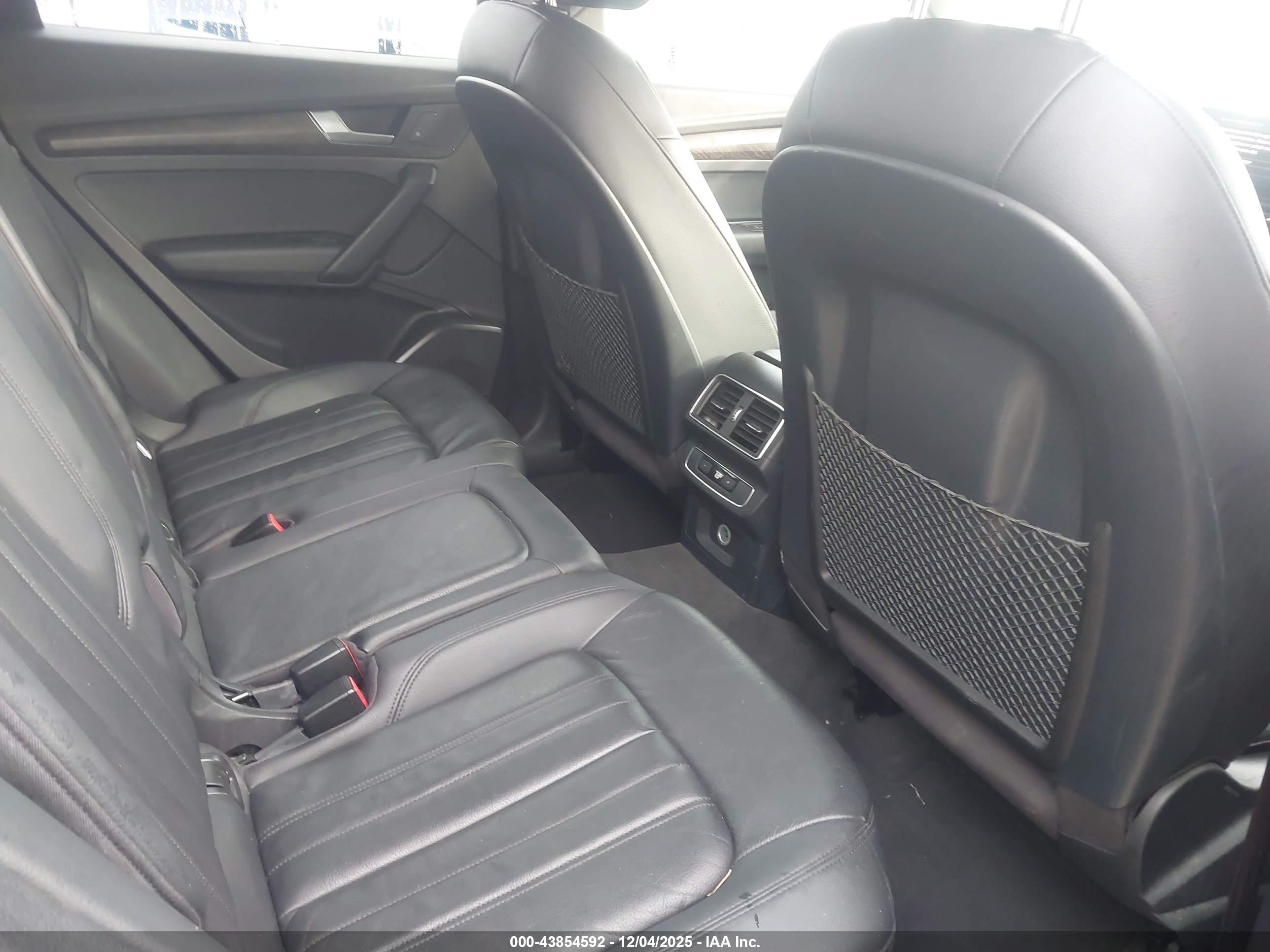 AUDI Q5 image 8