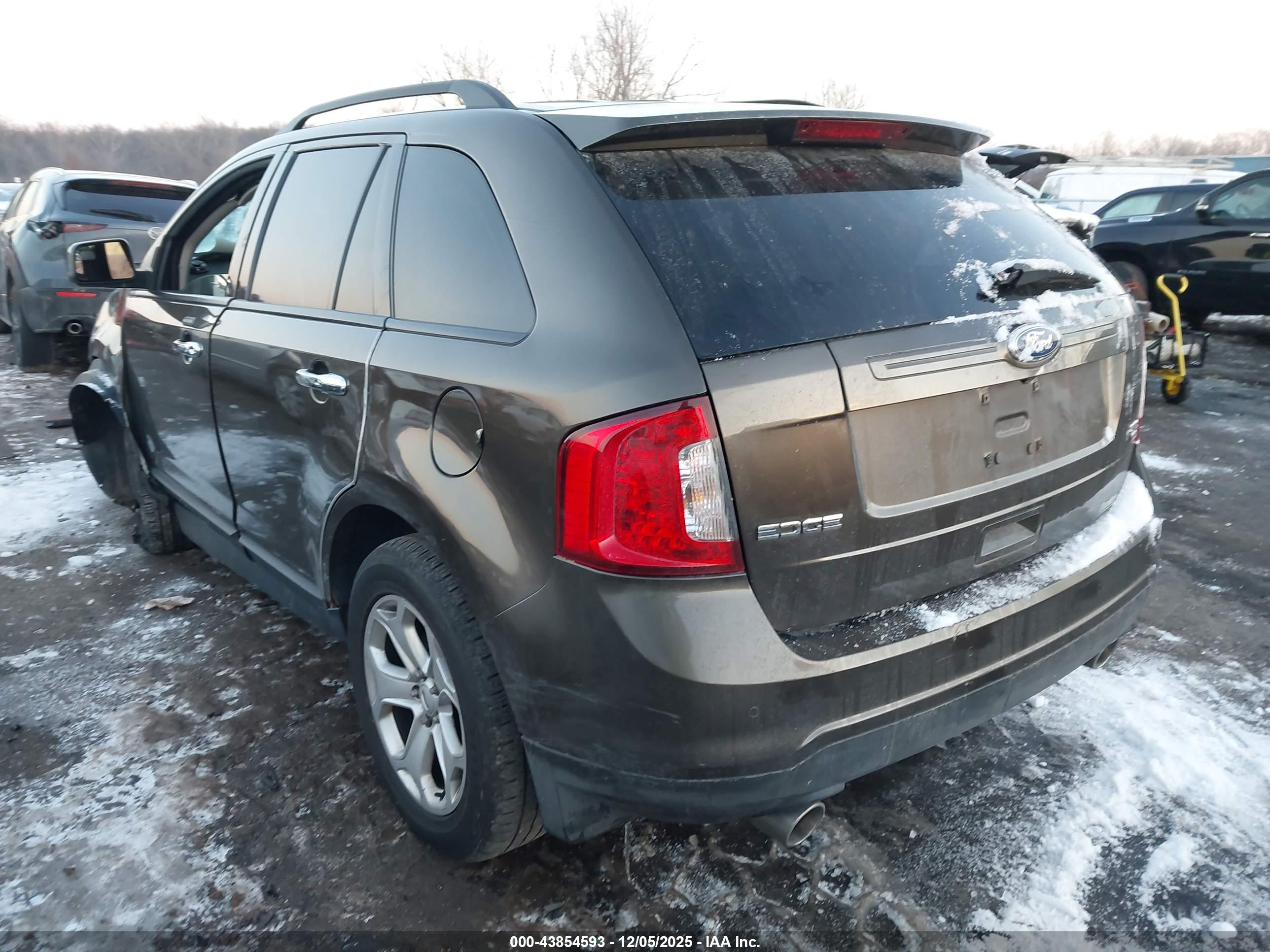 FORD EDGE image 3