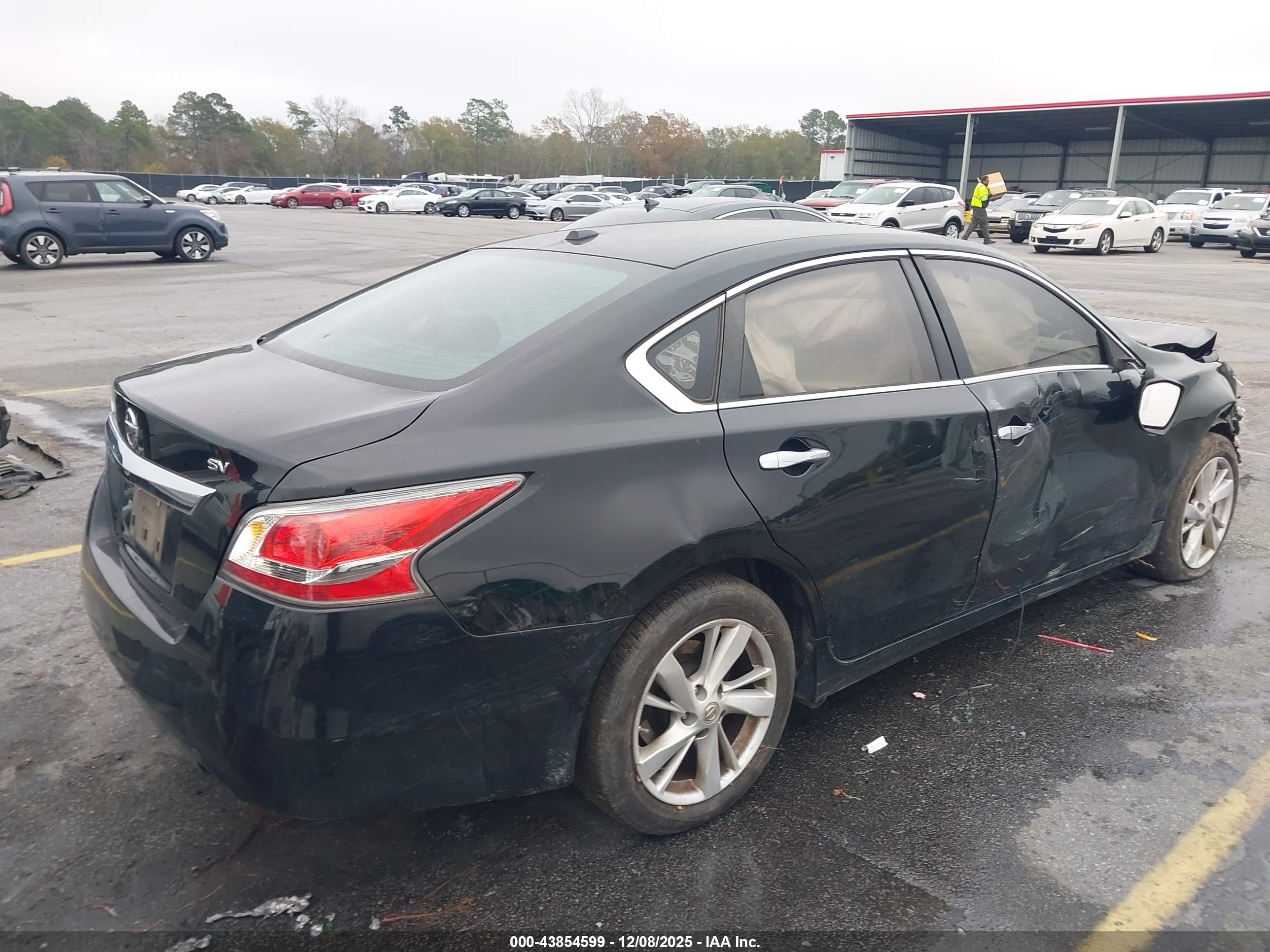 NISSAN ALTIMA image 4