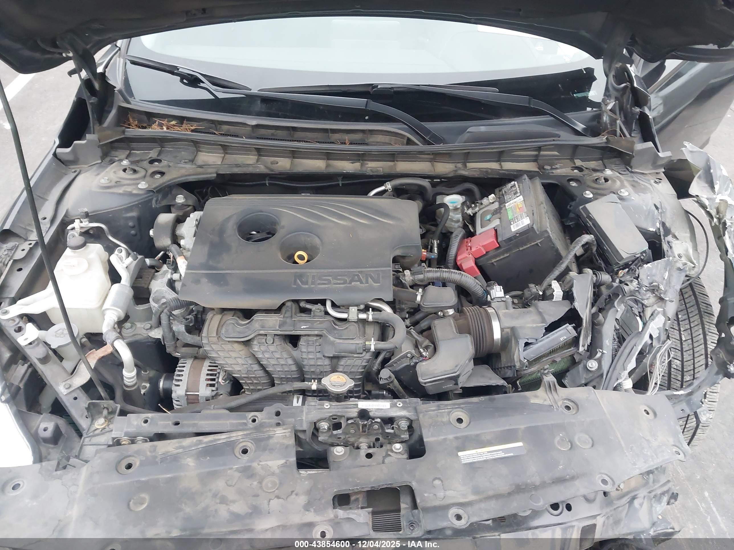 NISSAN ALTIMA image 10