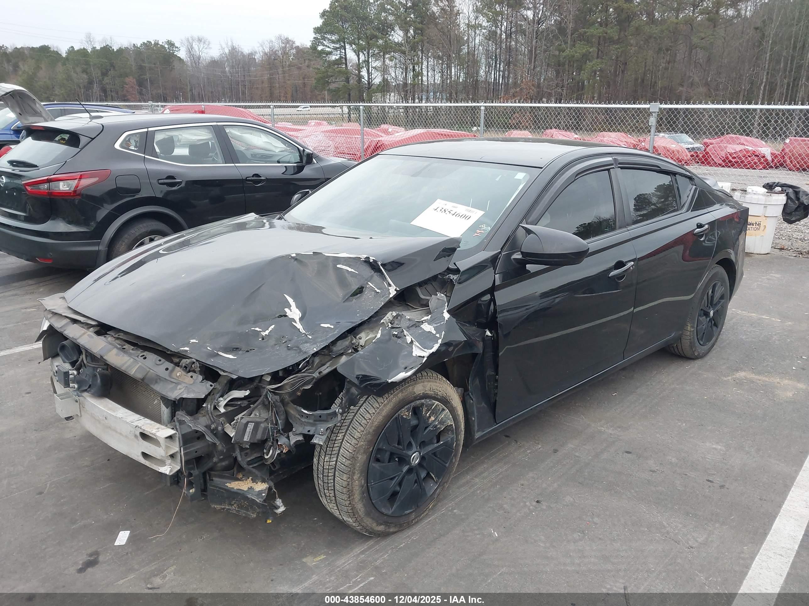 NISSAN ALTIMA image 2