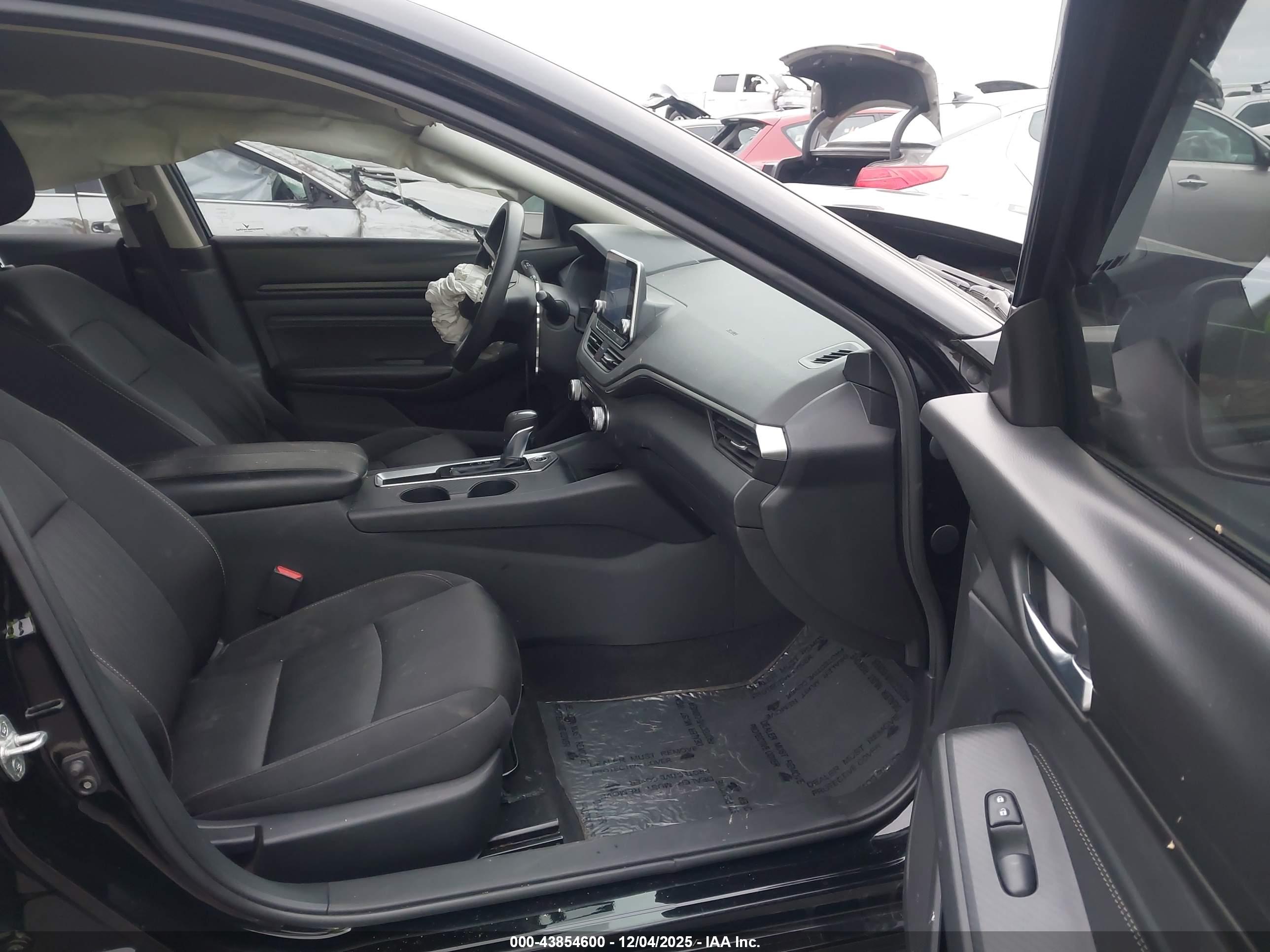 NISSAN ALTIMA image 5