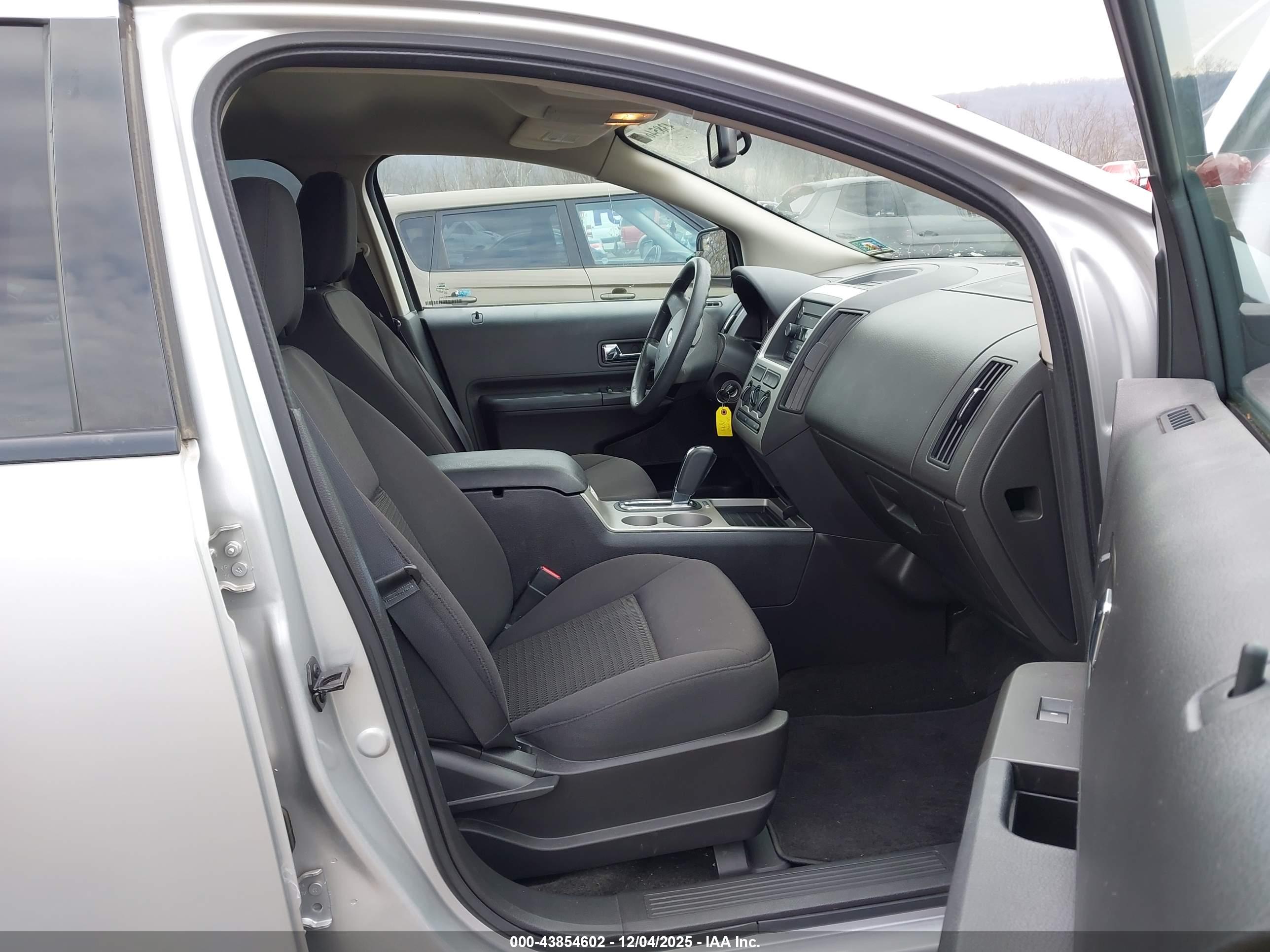 FORD EDGE image 5