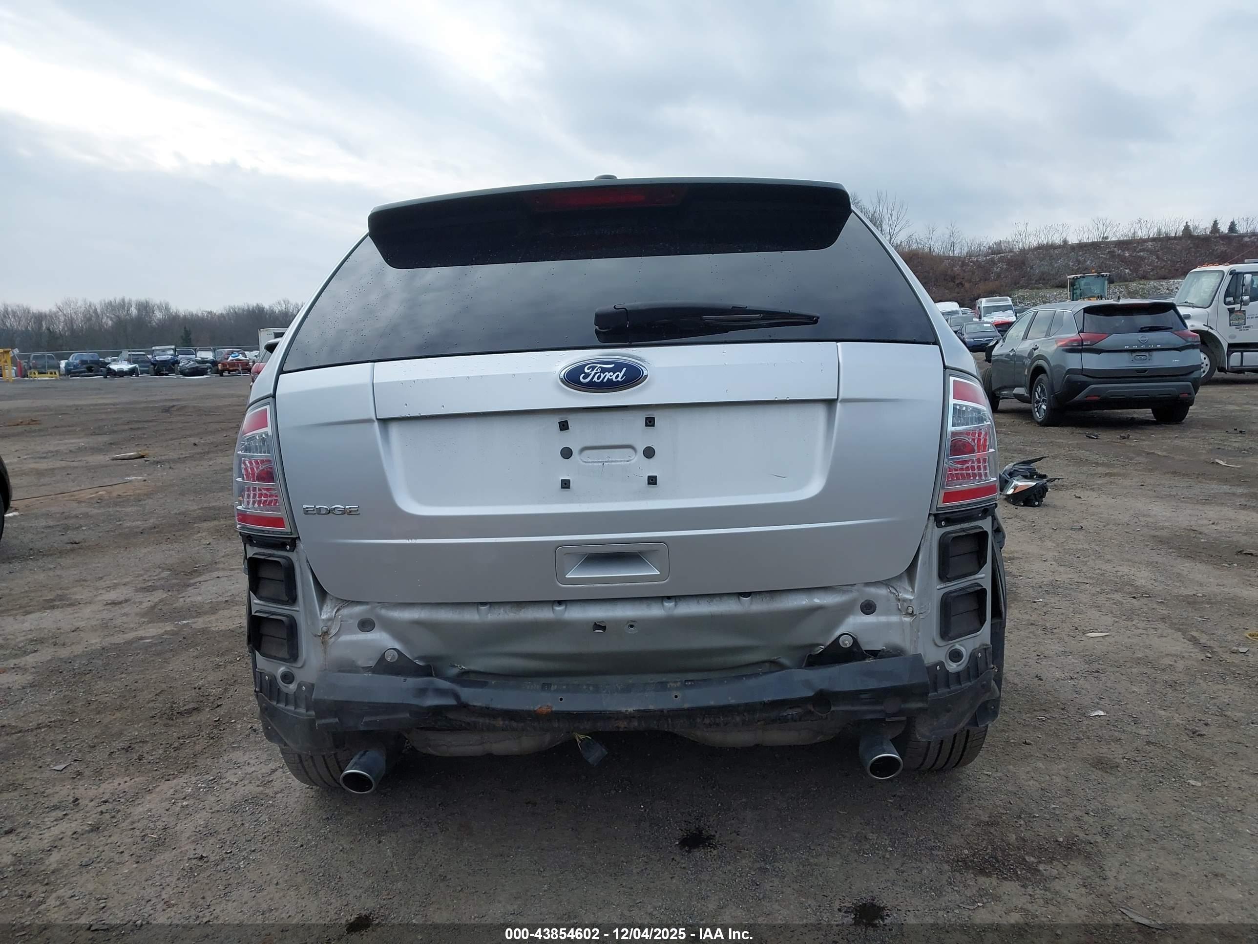 FORD EDGE image 6