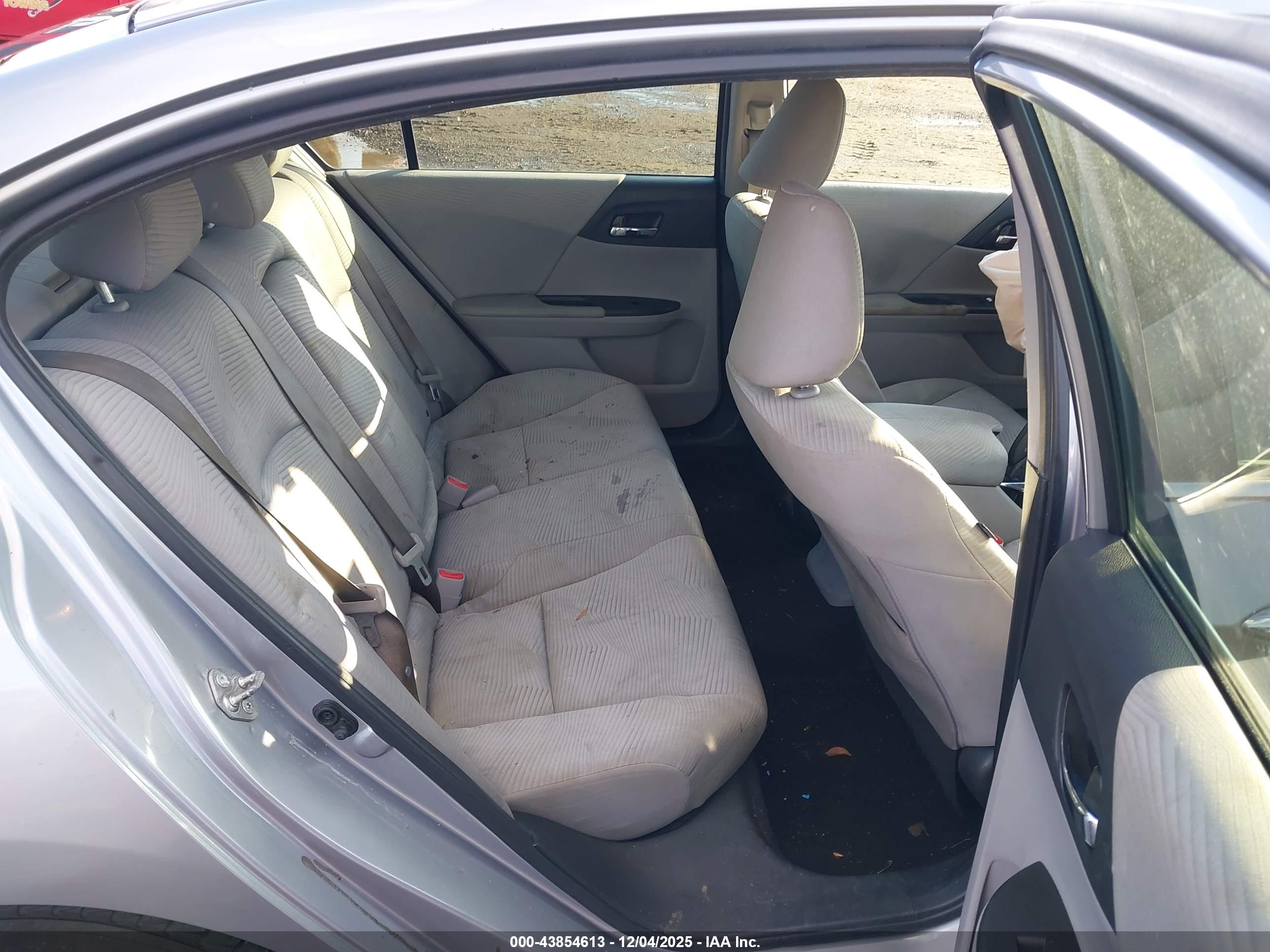 HONDA ACCORD image 8