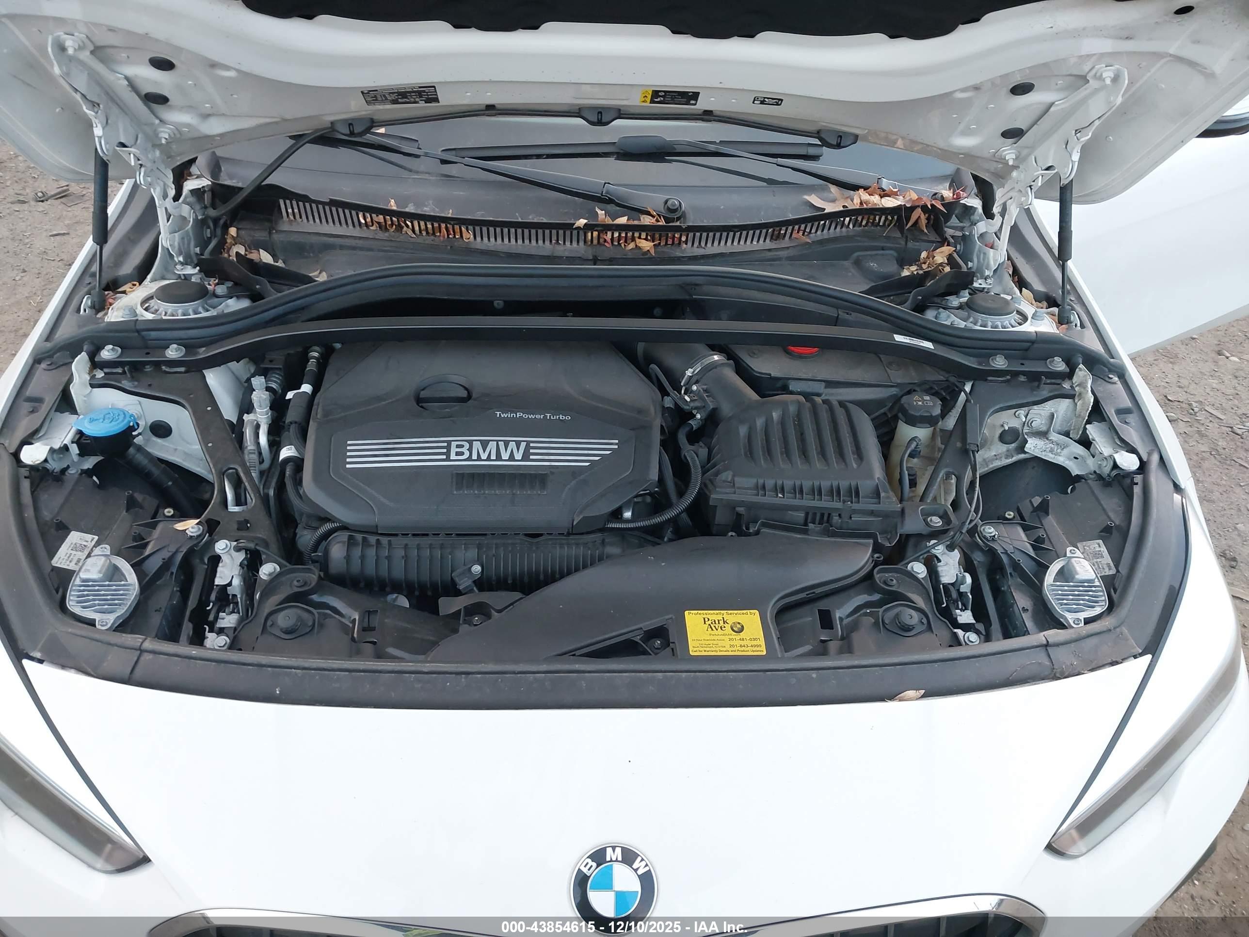 BMW 228 image 10