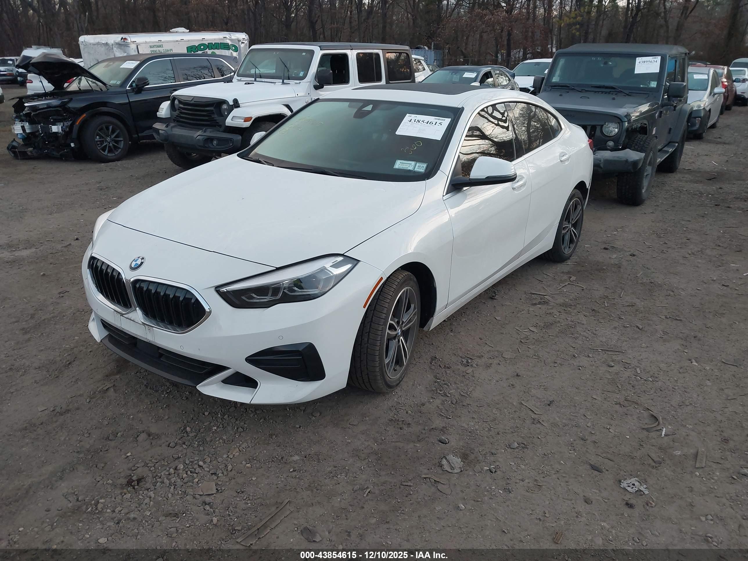 BMW 228 image 2
