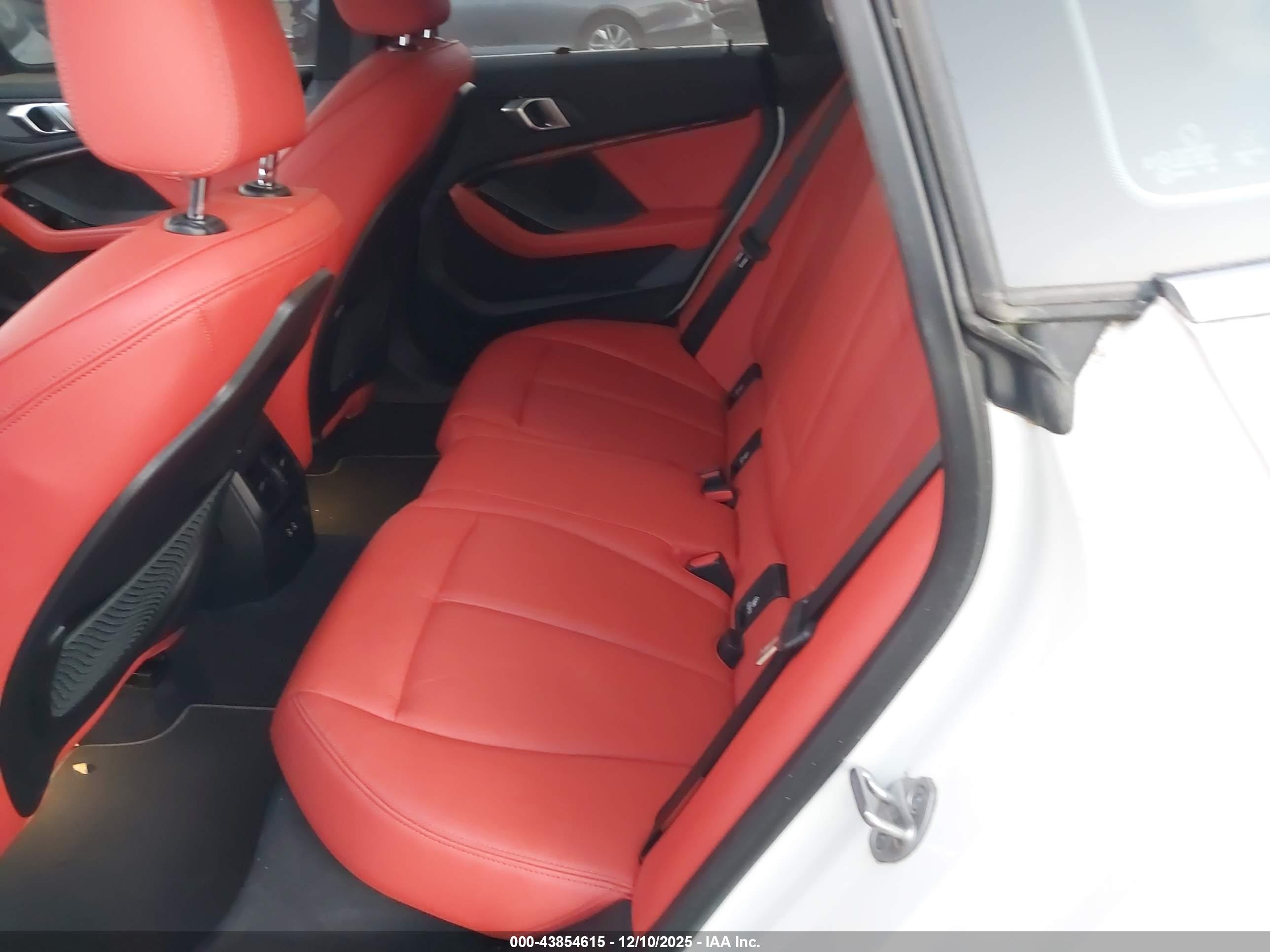 BMW 228 image 8