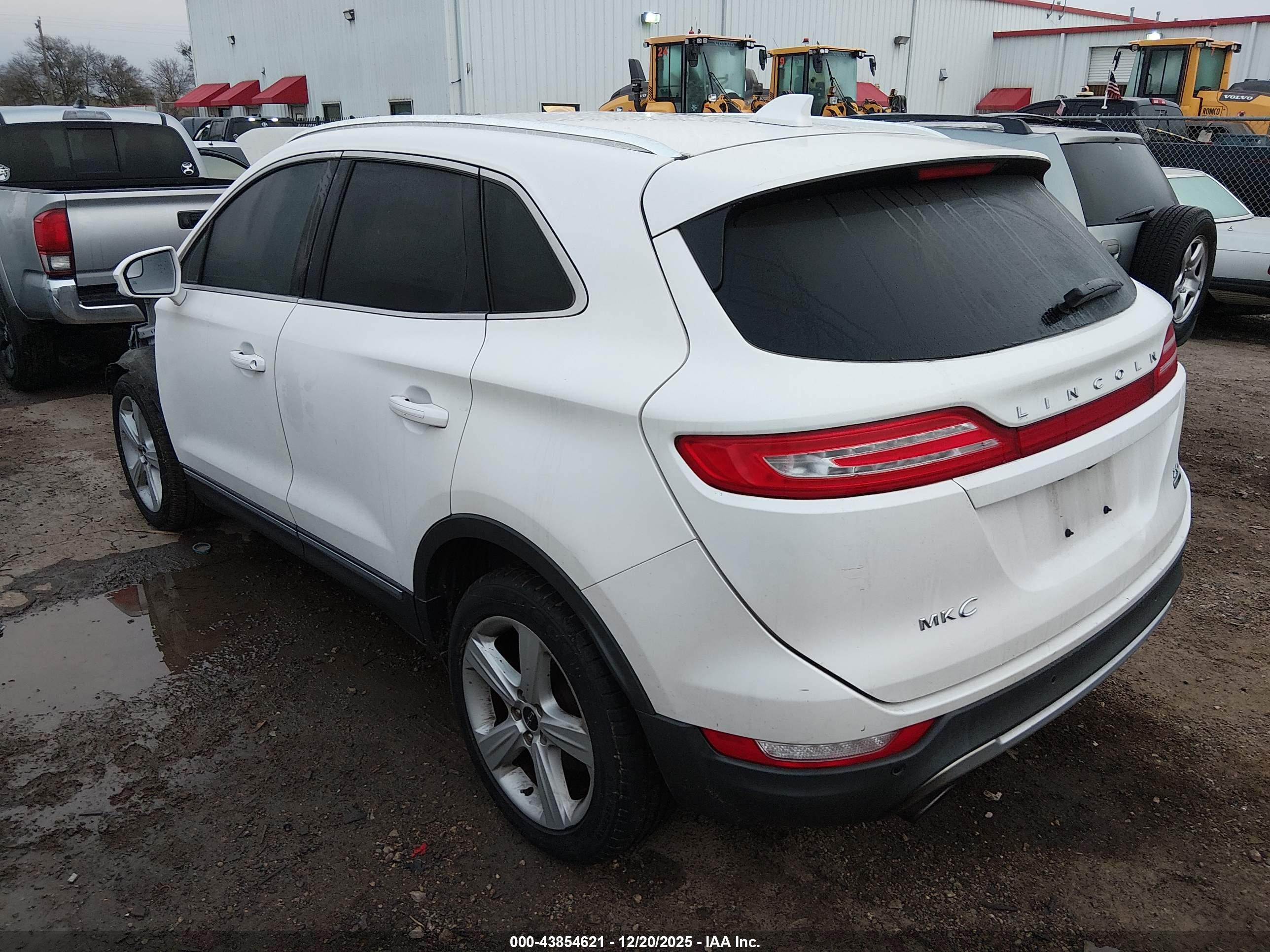 LINCOLN MKC image 3