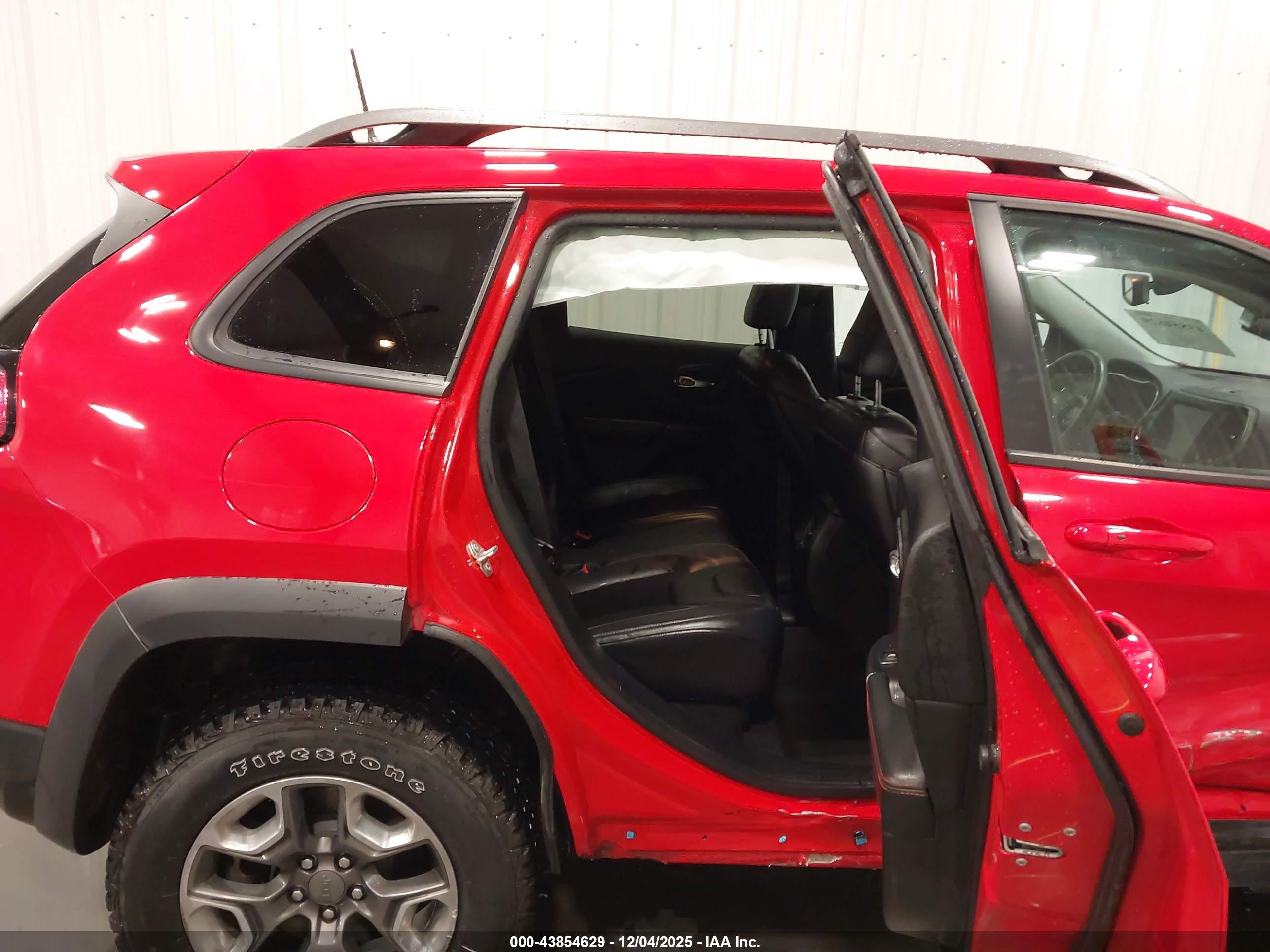 JEEP CHEROKEE image 8