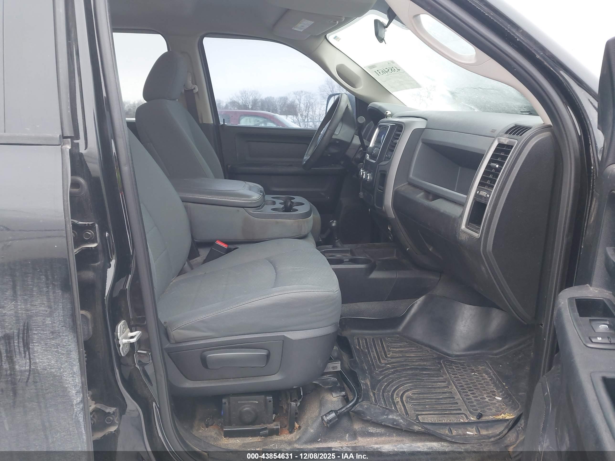 RAM 2500 image 5