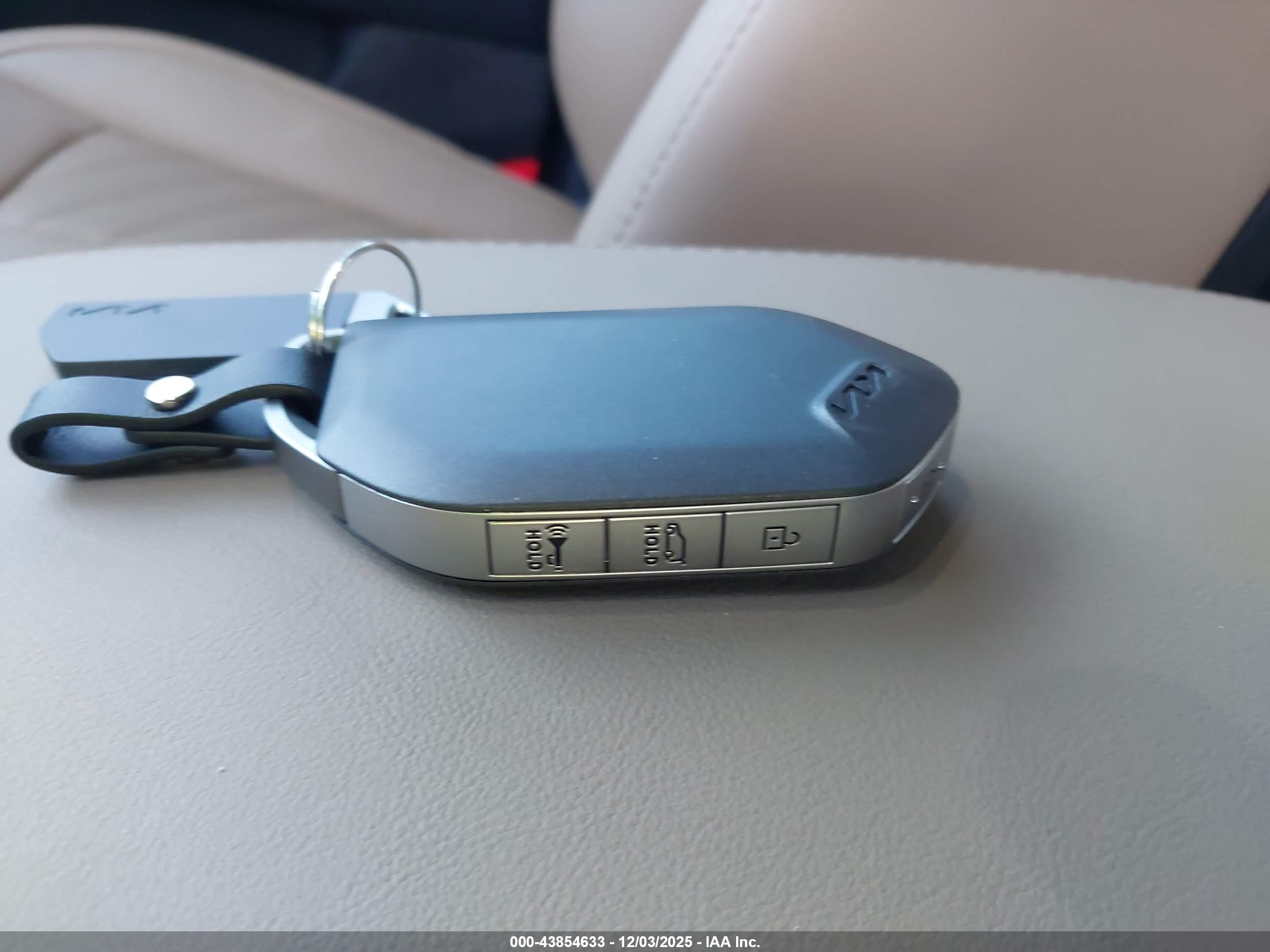 KIA SORENTO image 11