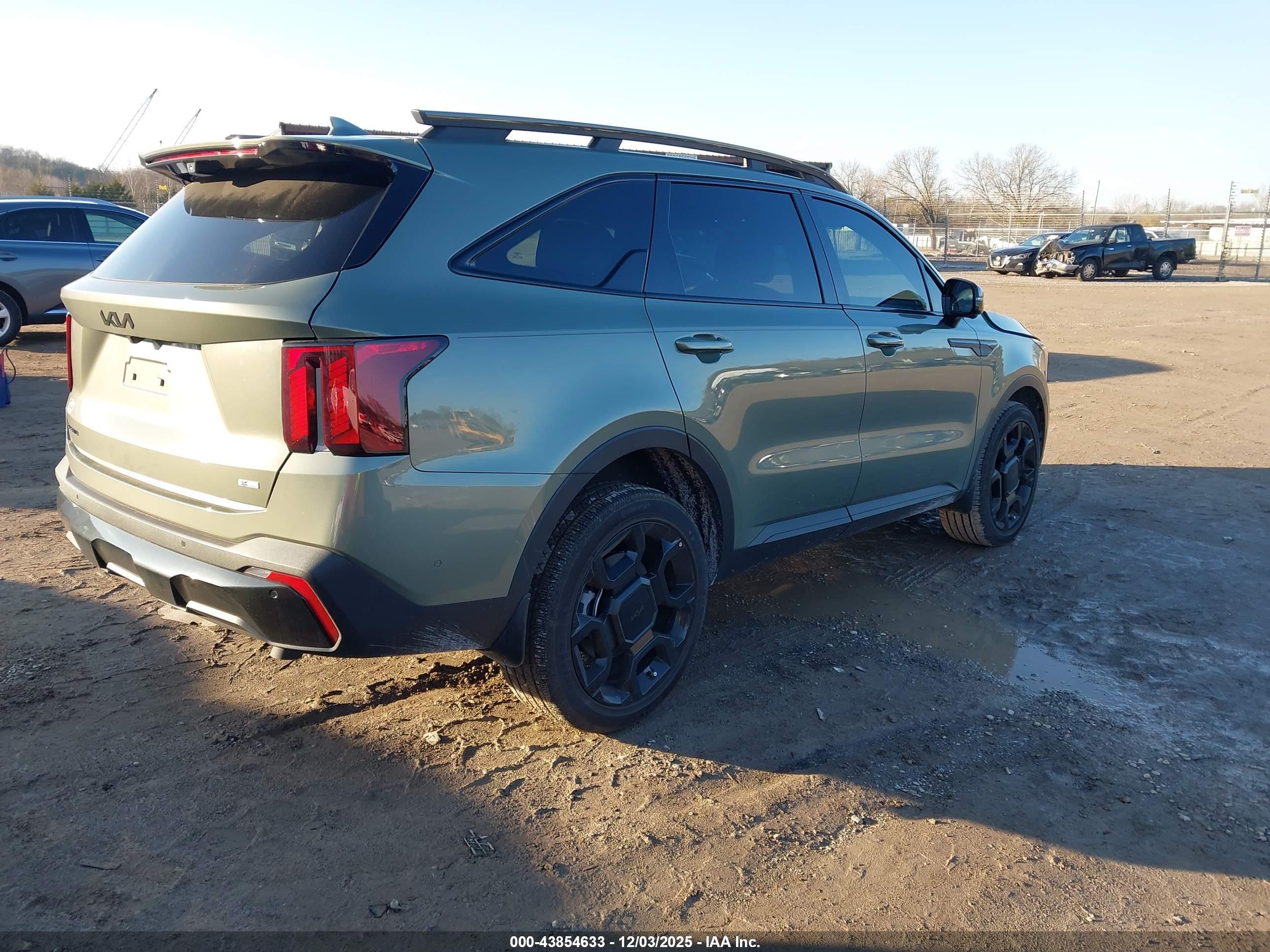KIA SORENTO image 4
