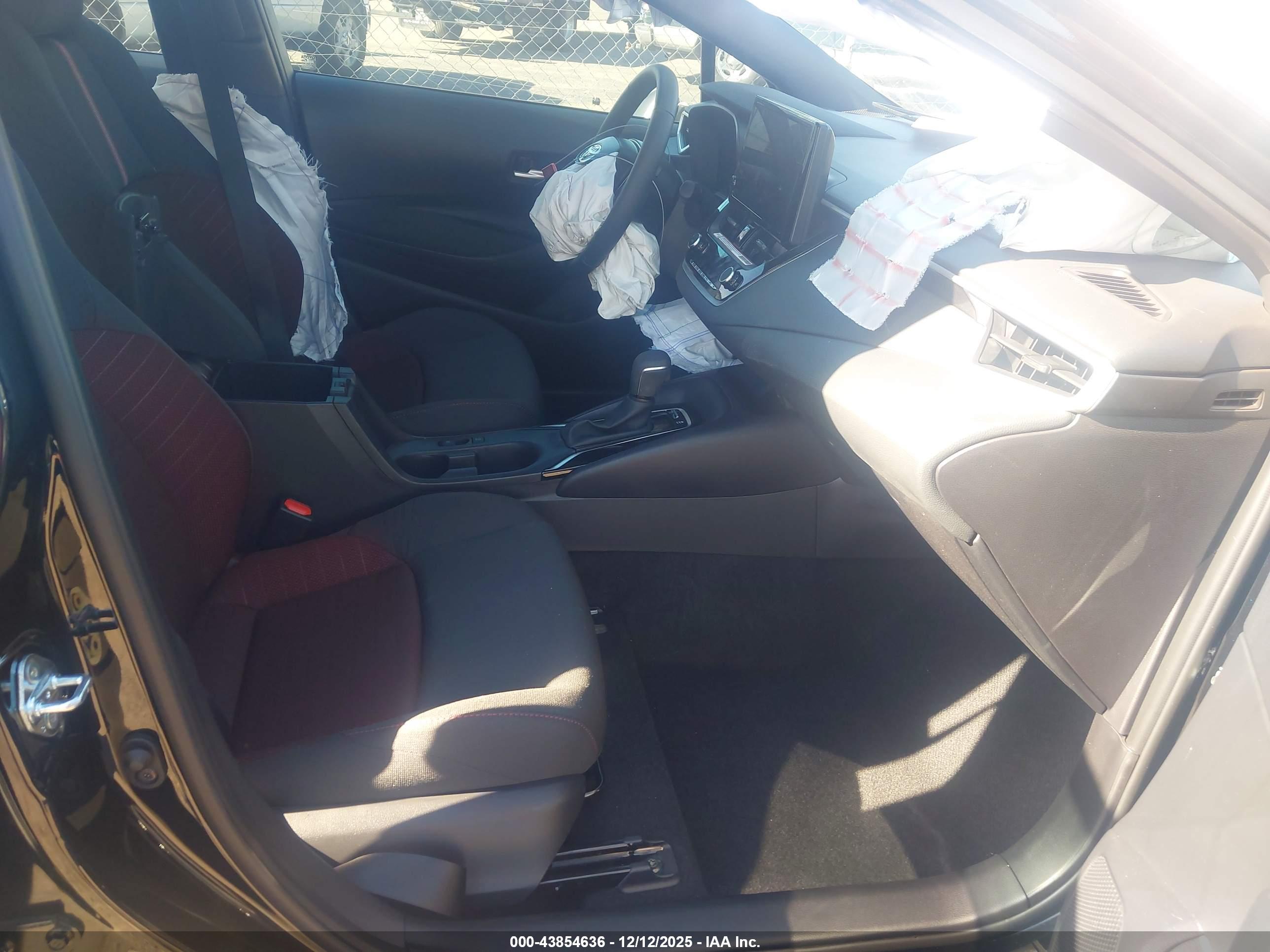 TOYOTA COROLLA image 5
