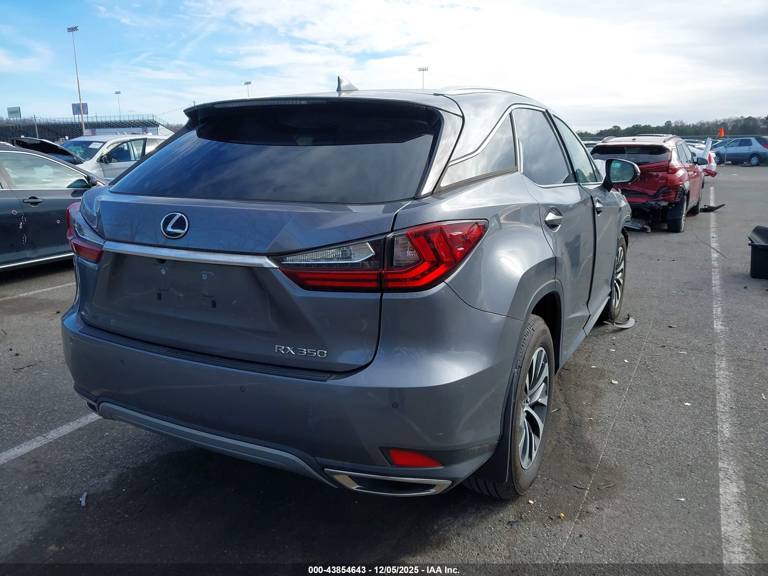 LEXUS RX image 4