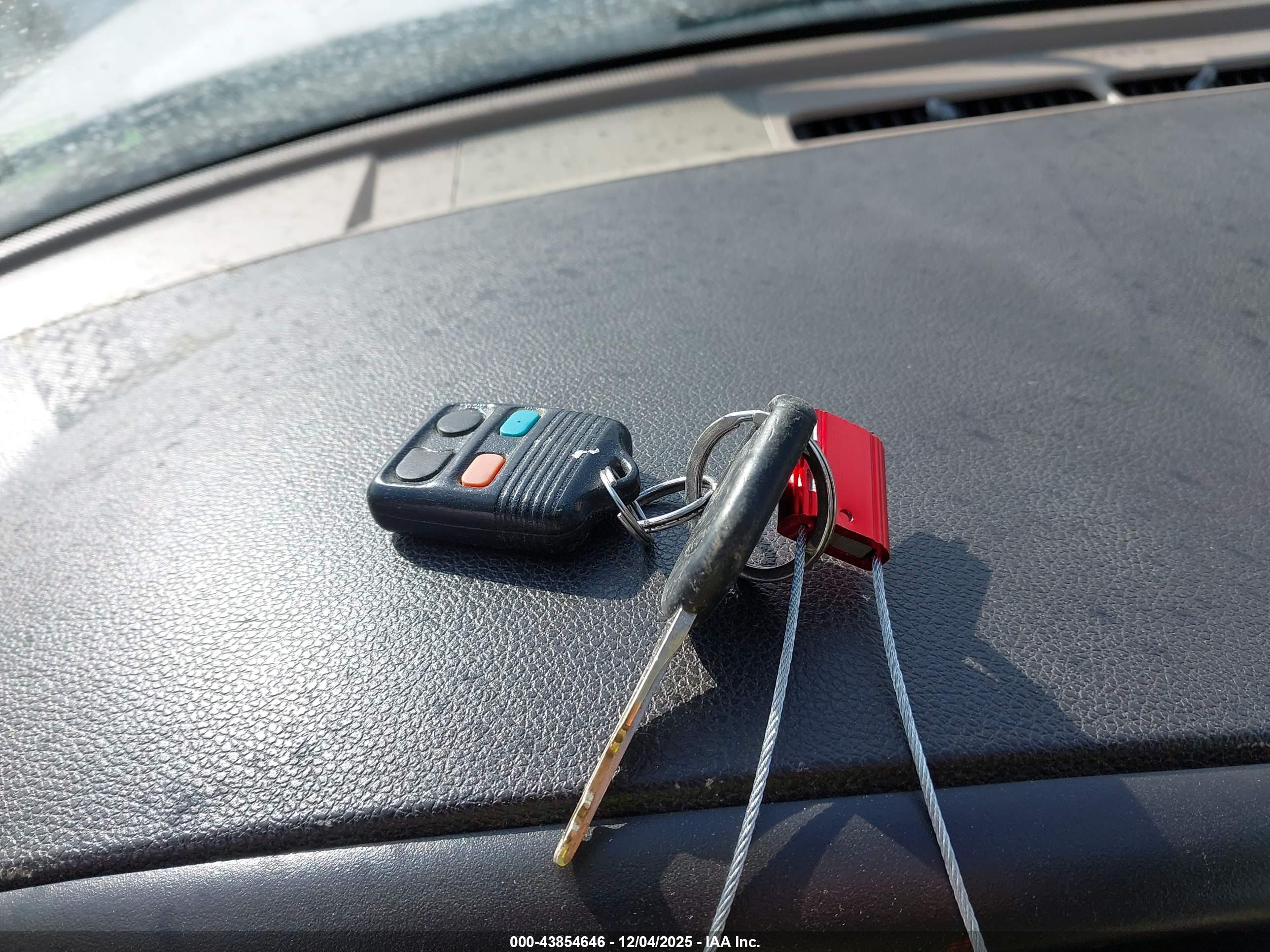 FORD EXPEDITION image 11