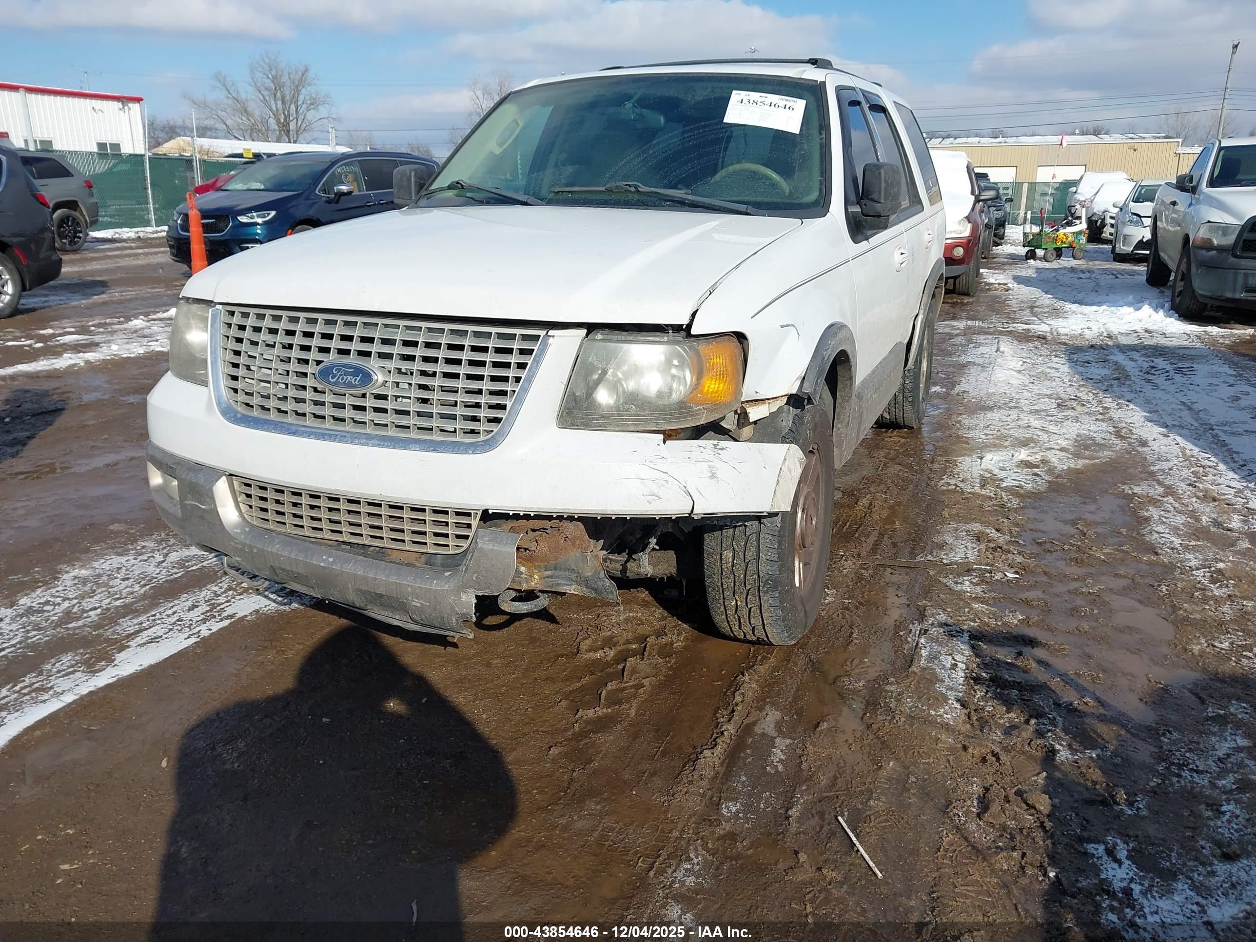 FORD EXPEDITION image 6