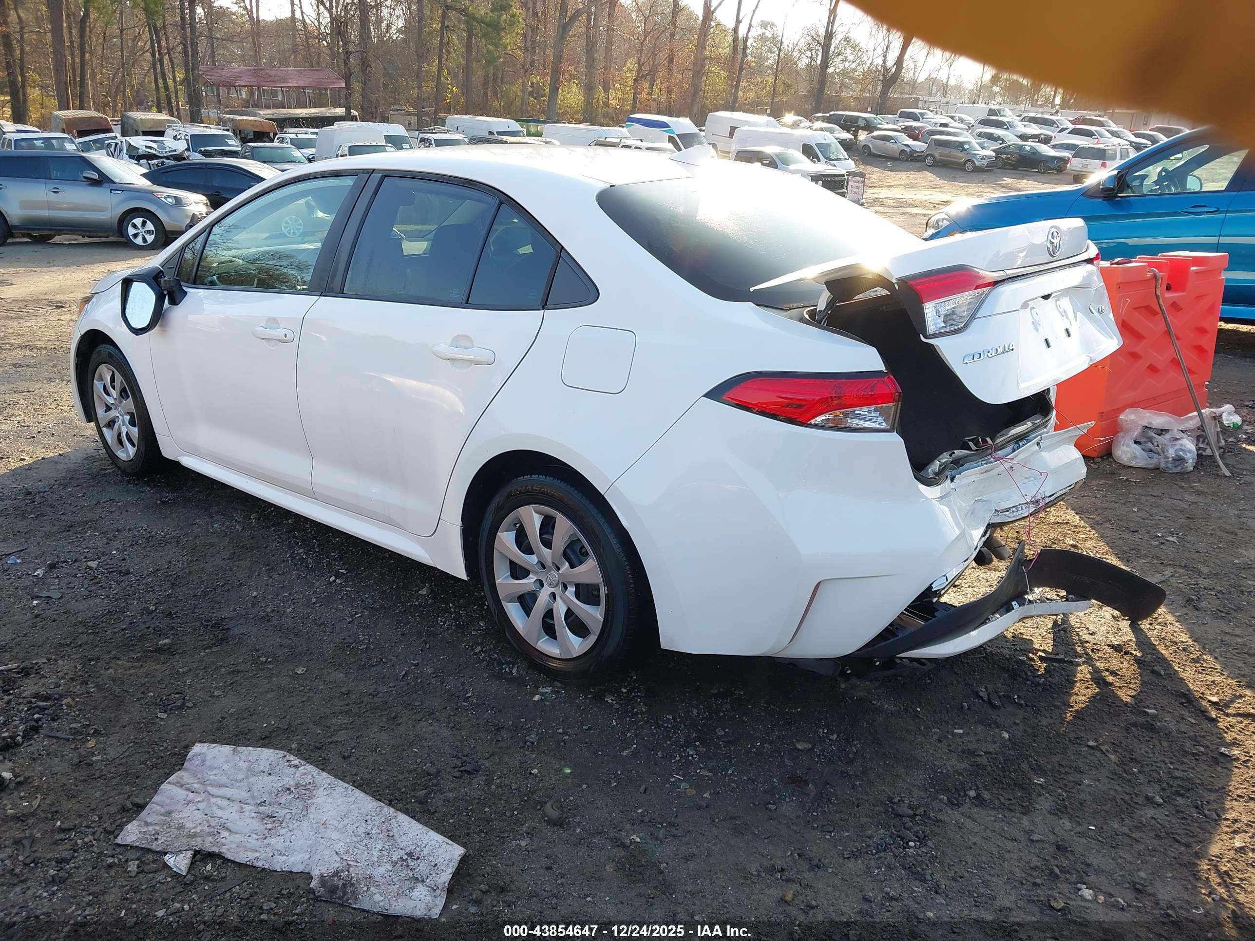 TOYOTA COROLLA image 3