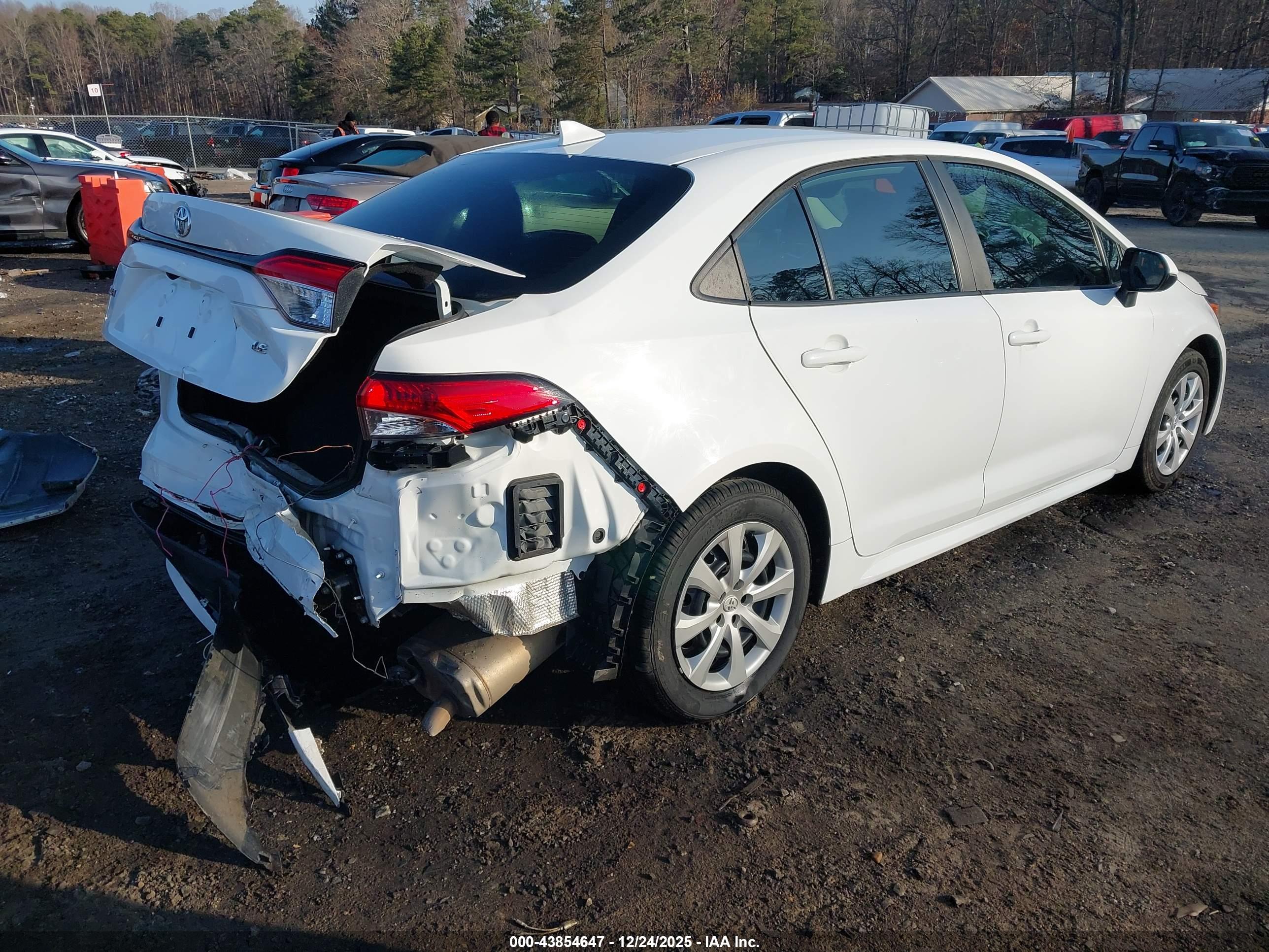TOYOTA COROLLA image 4
