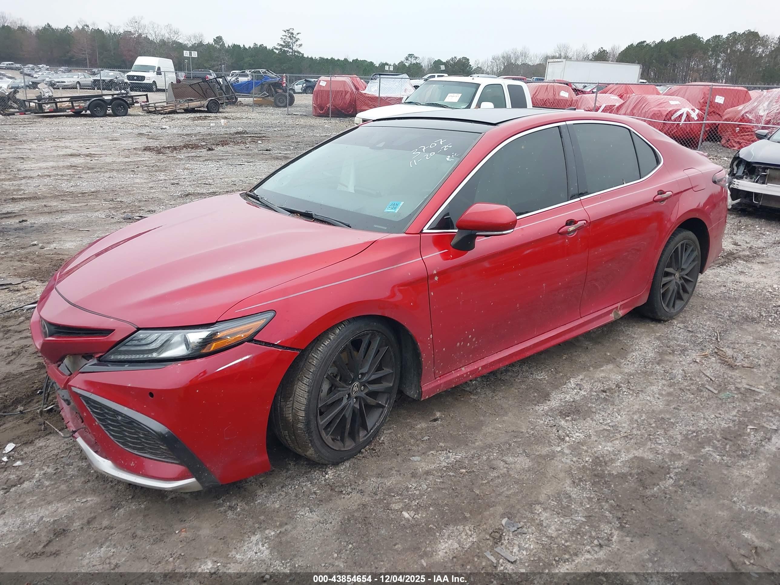 TOYOTA CAMRY image 2