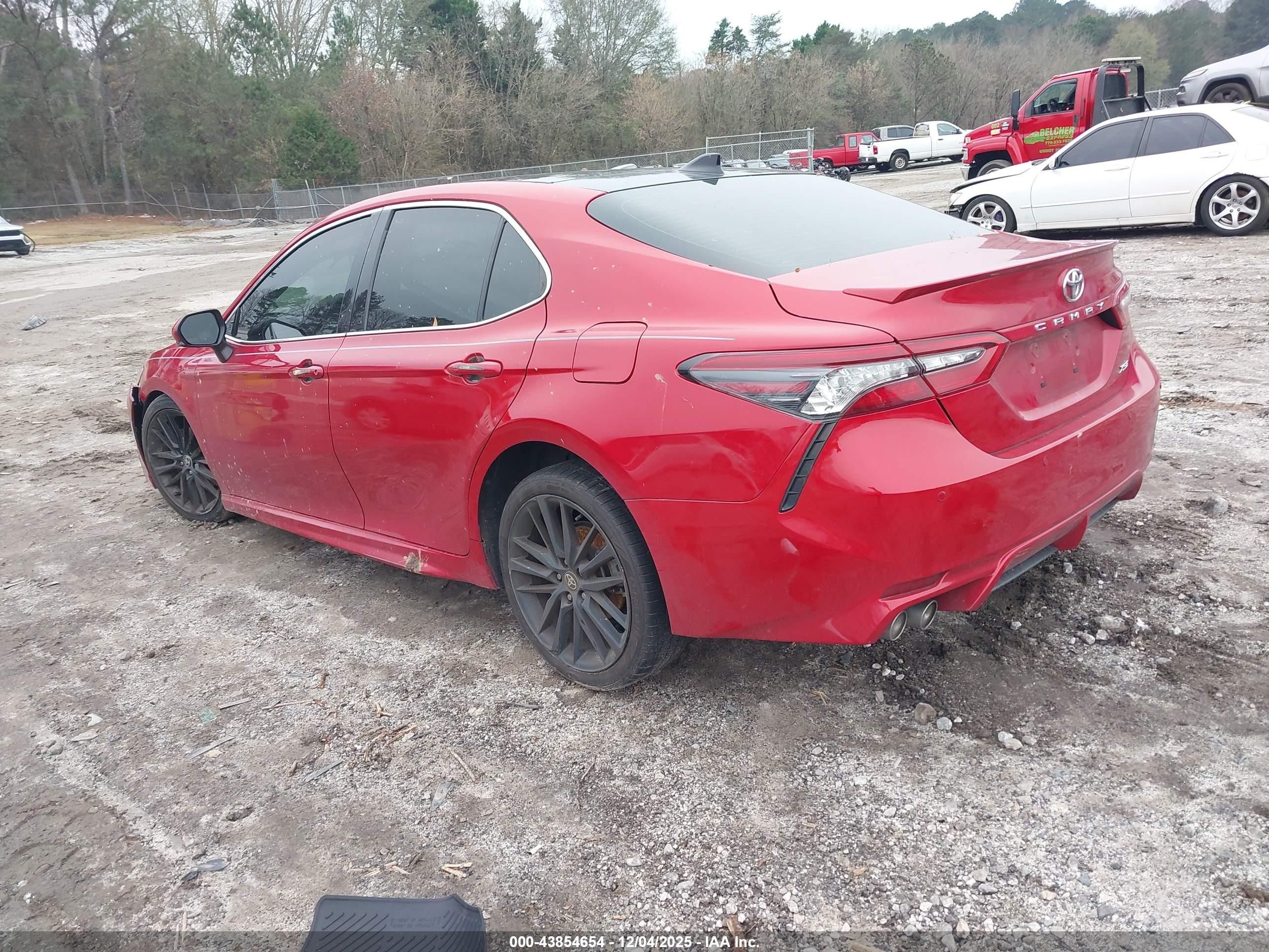 TOYOTA CAMRY image 3