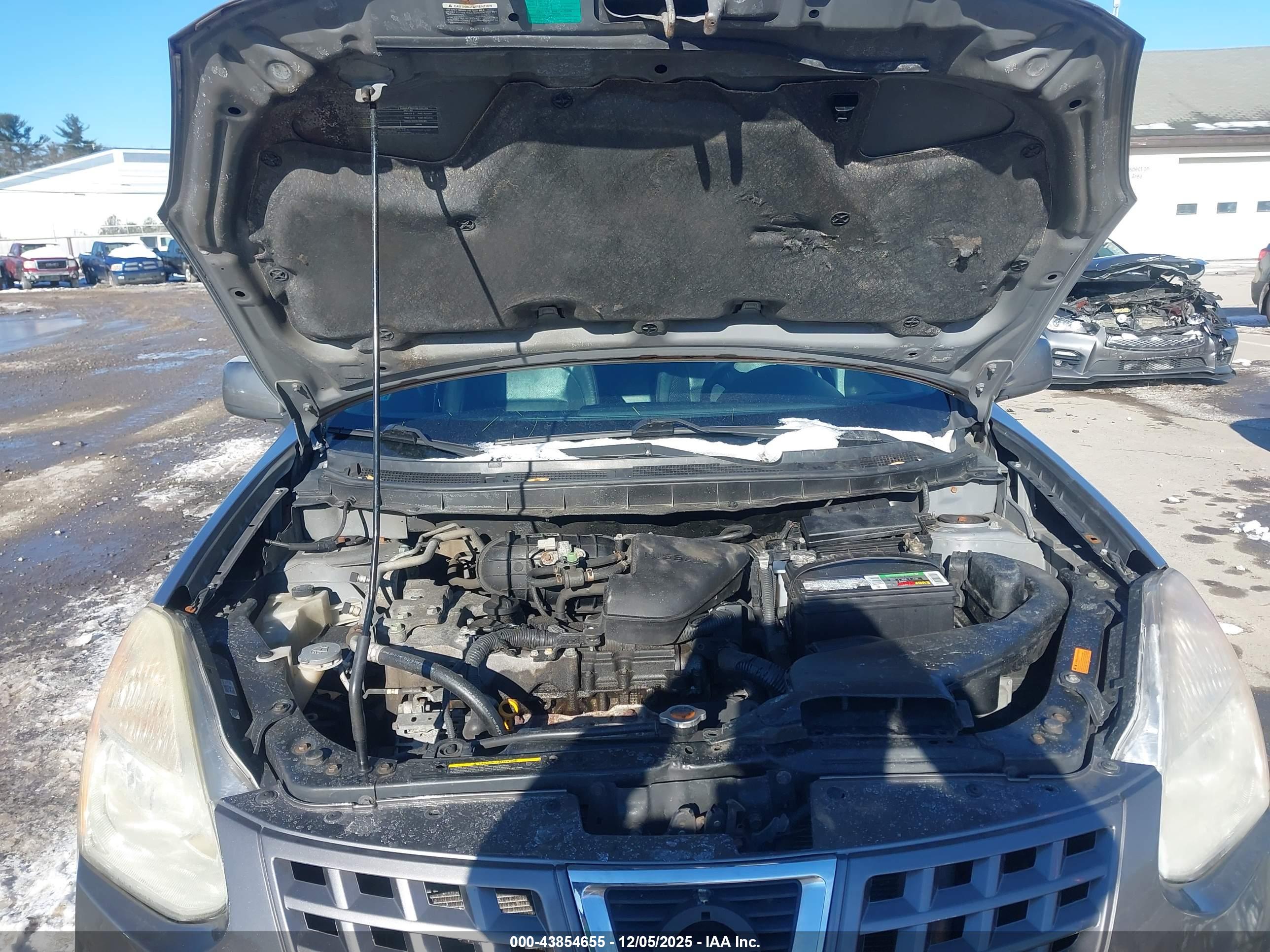 NISSAN ROGUE image 10