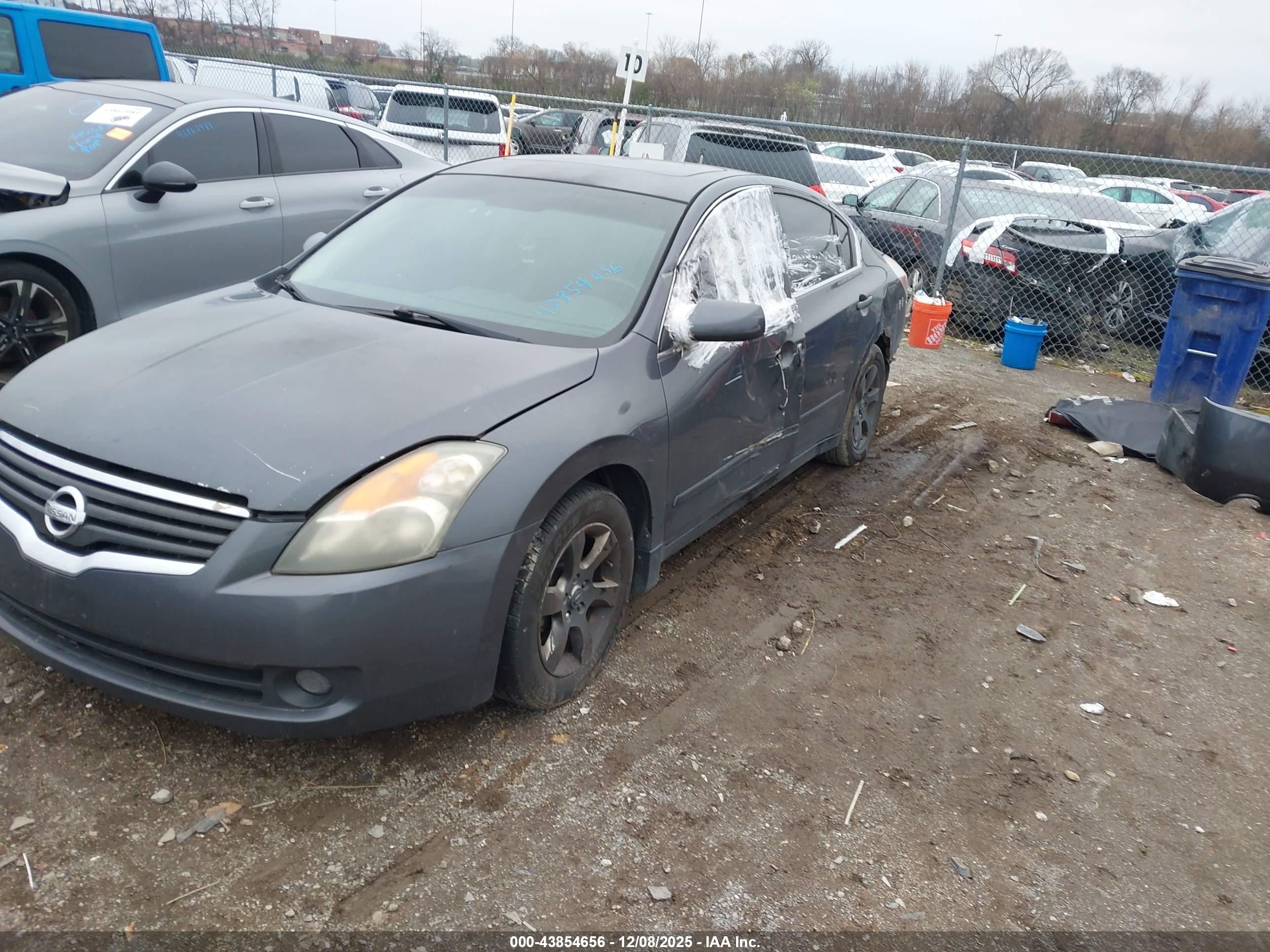 NISSAN ALTIMA image 2