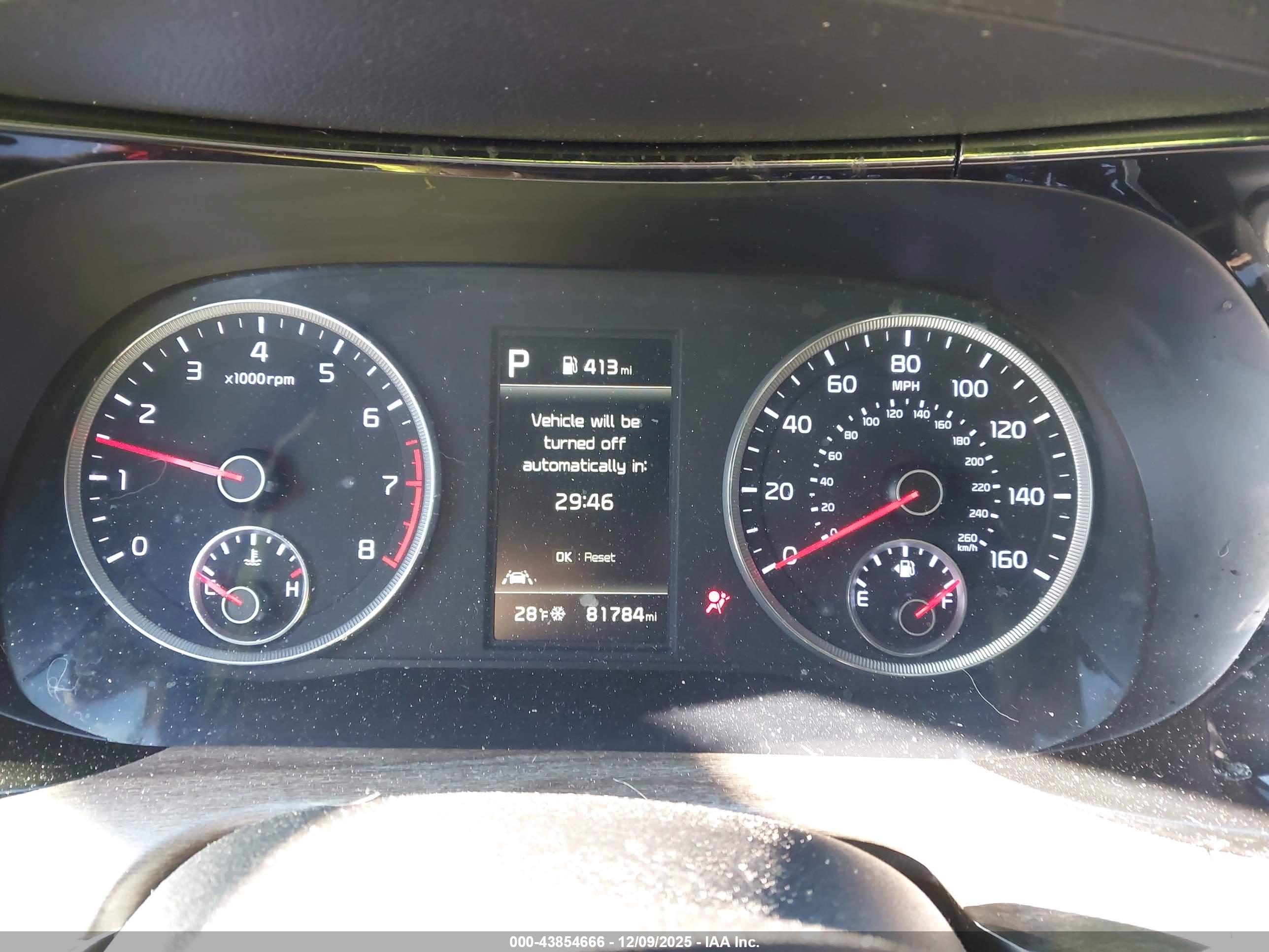 KIA K5 image 7