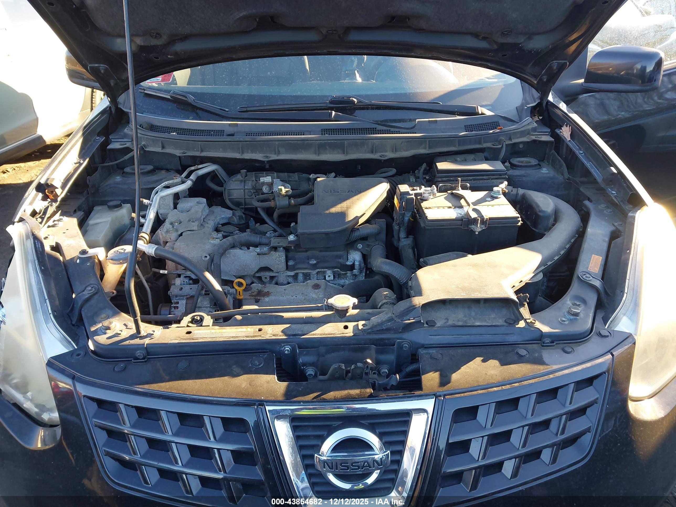 NISSAN ROGUE image 10