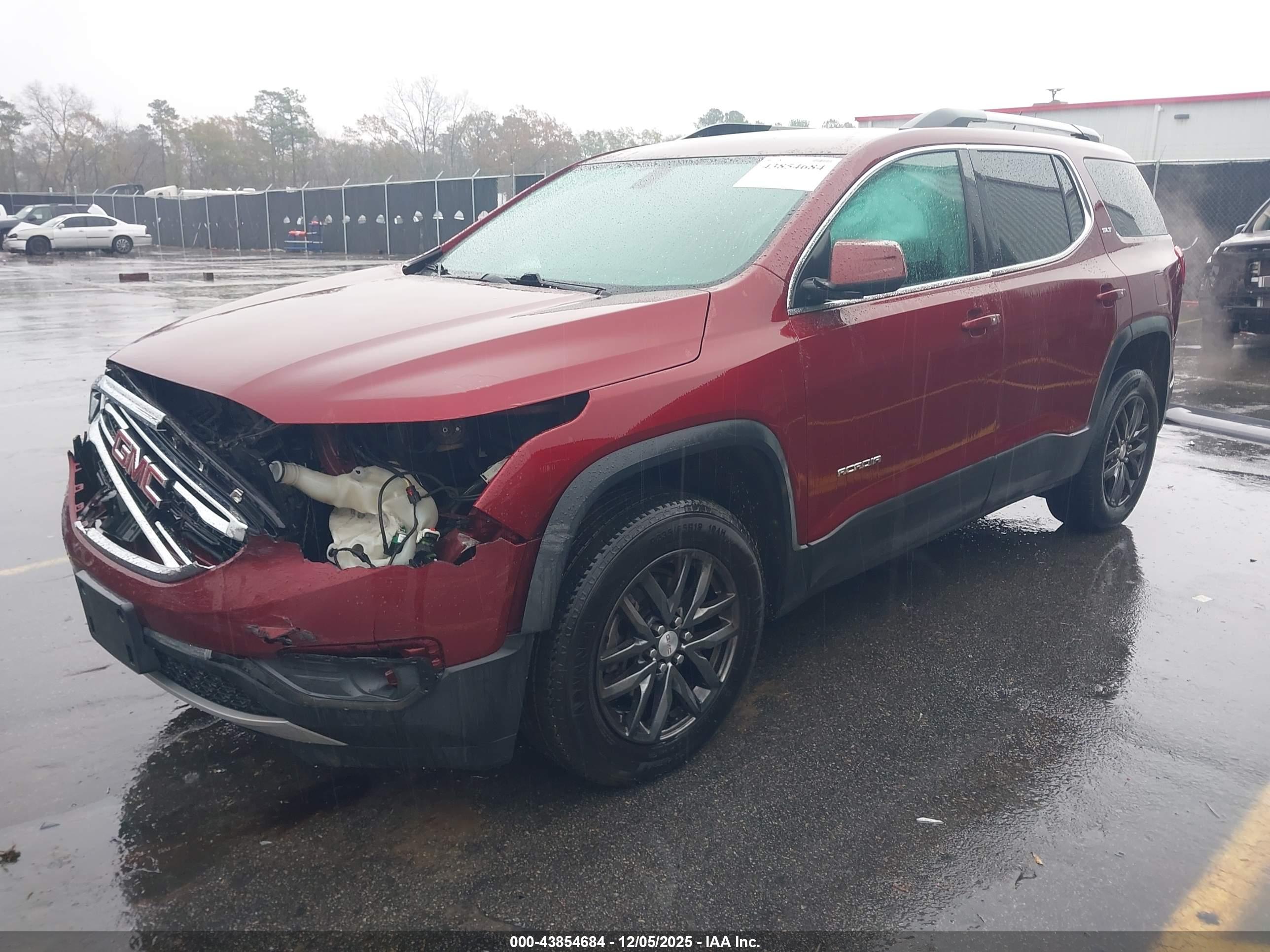 GMC ACADIA image 2