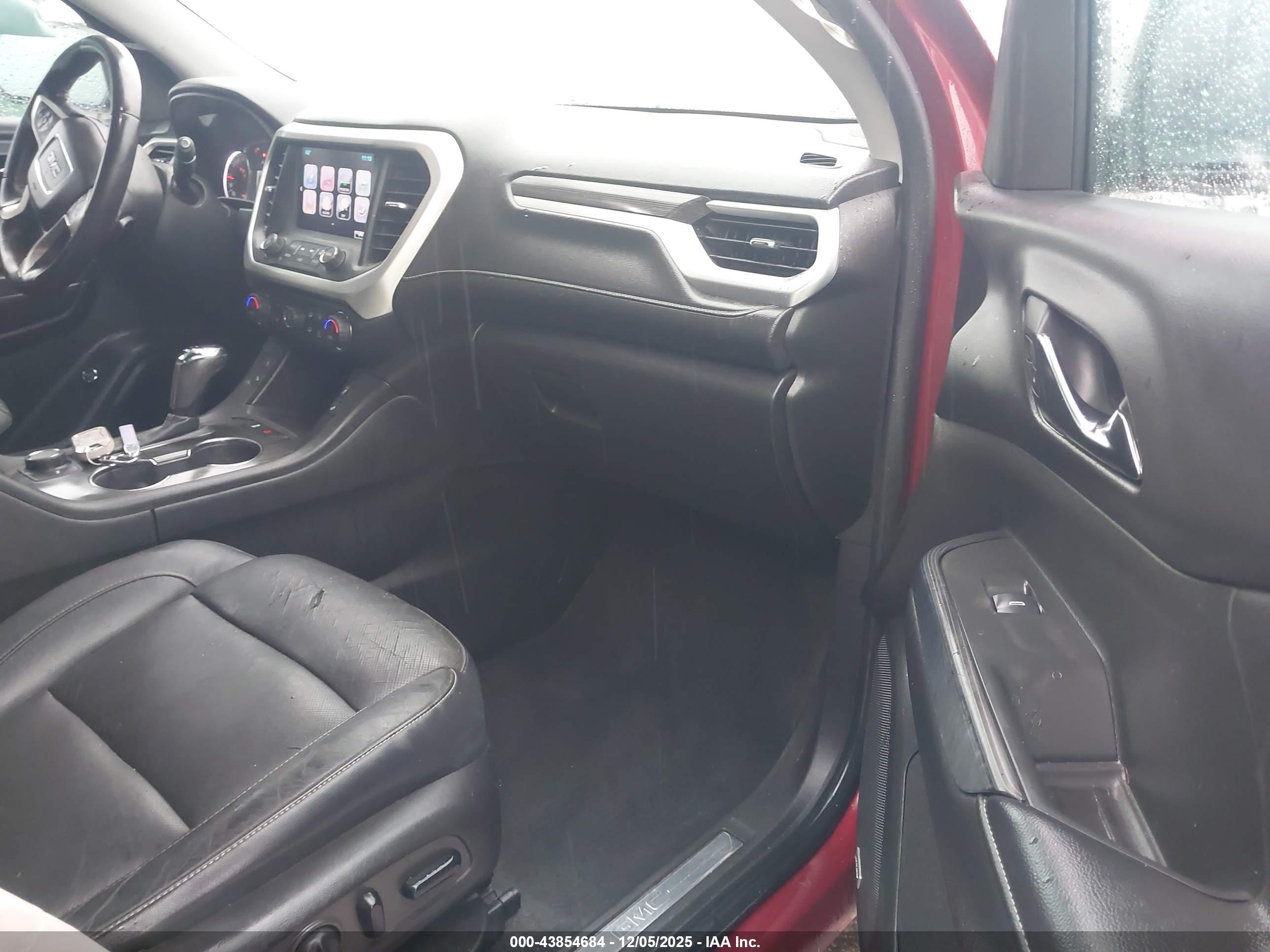 GMC ACADIA image 5