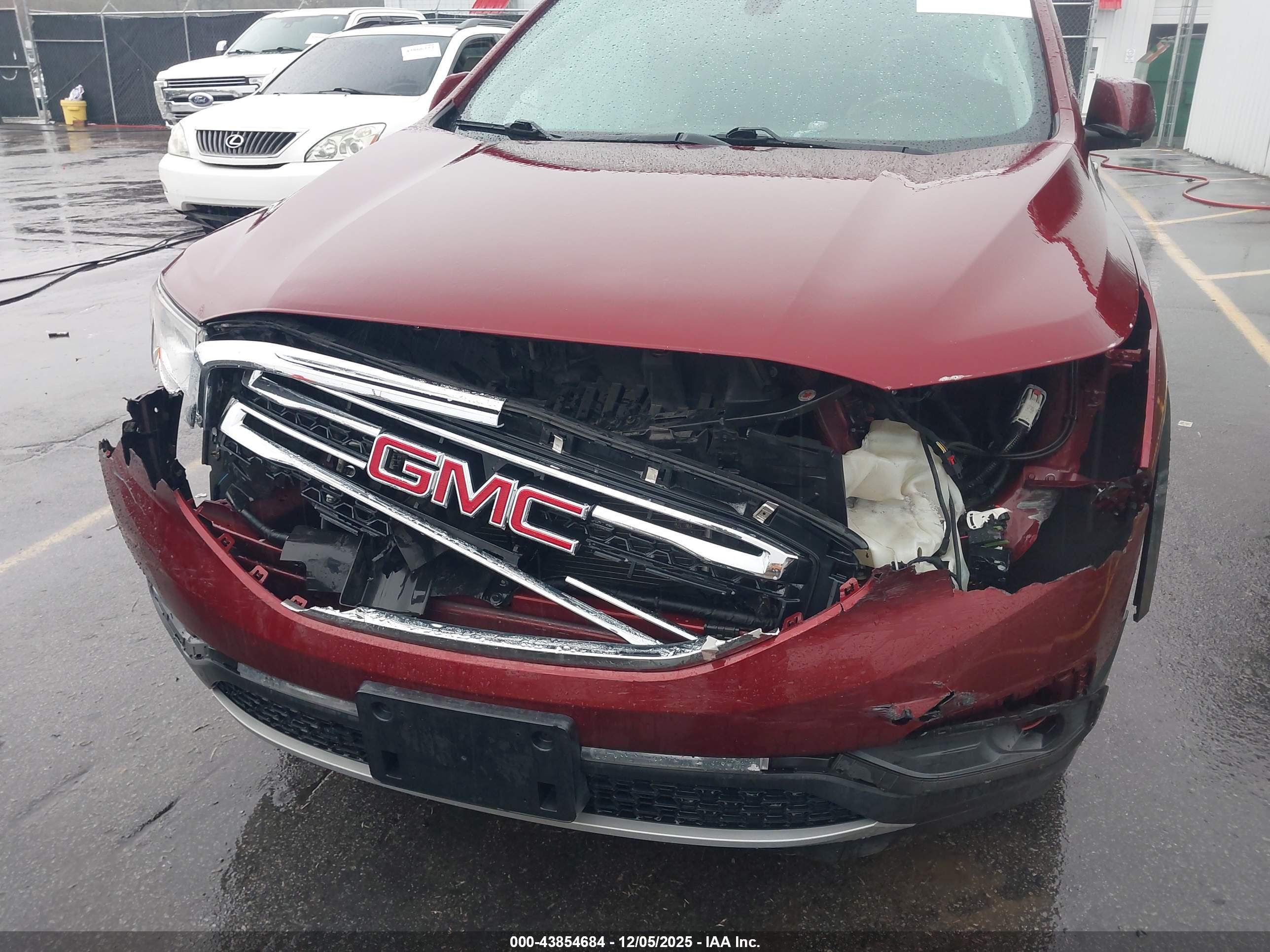 GMC ACADIA image 6