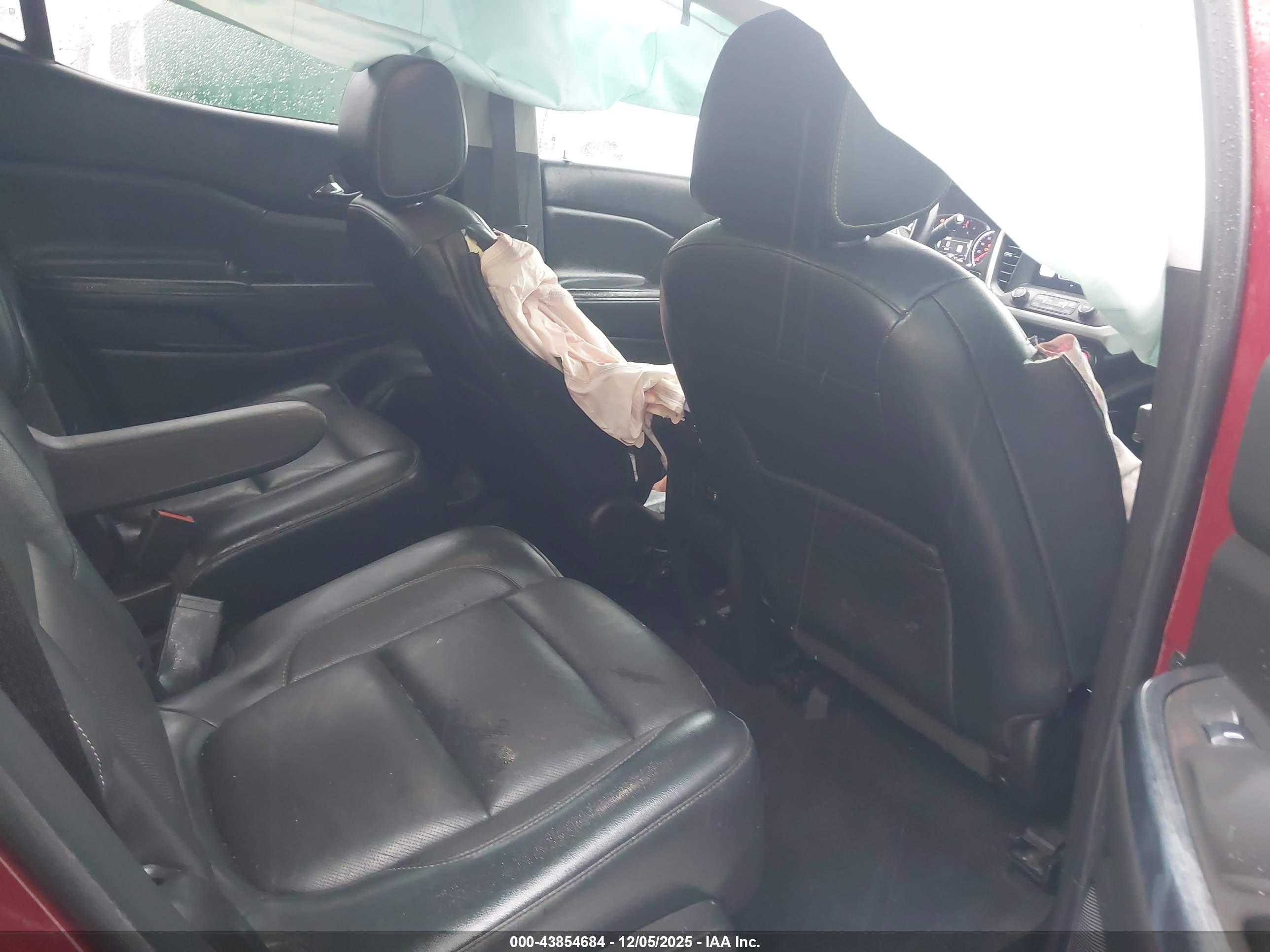 GMC ACADIA image 8