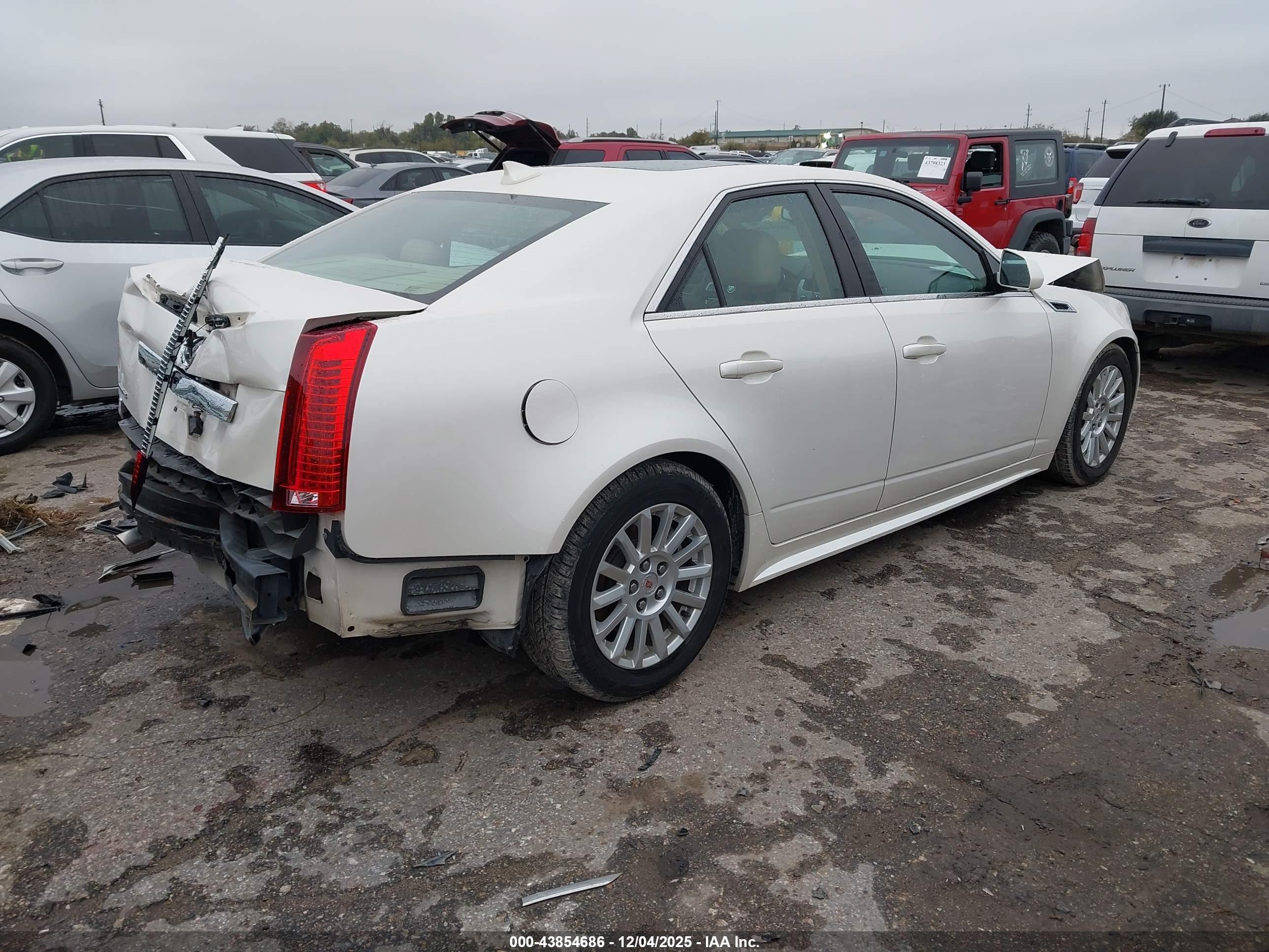 CADILLAC CTS image 4