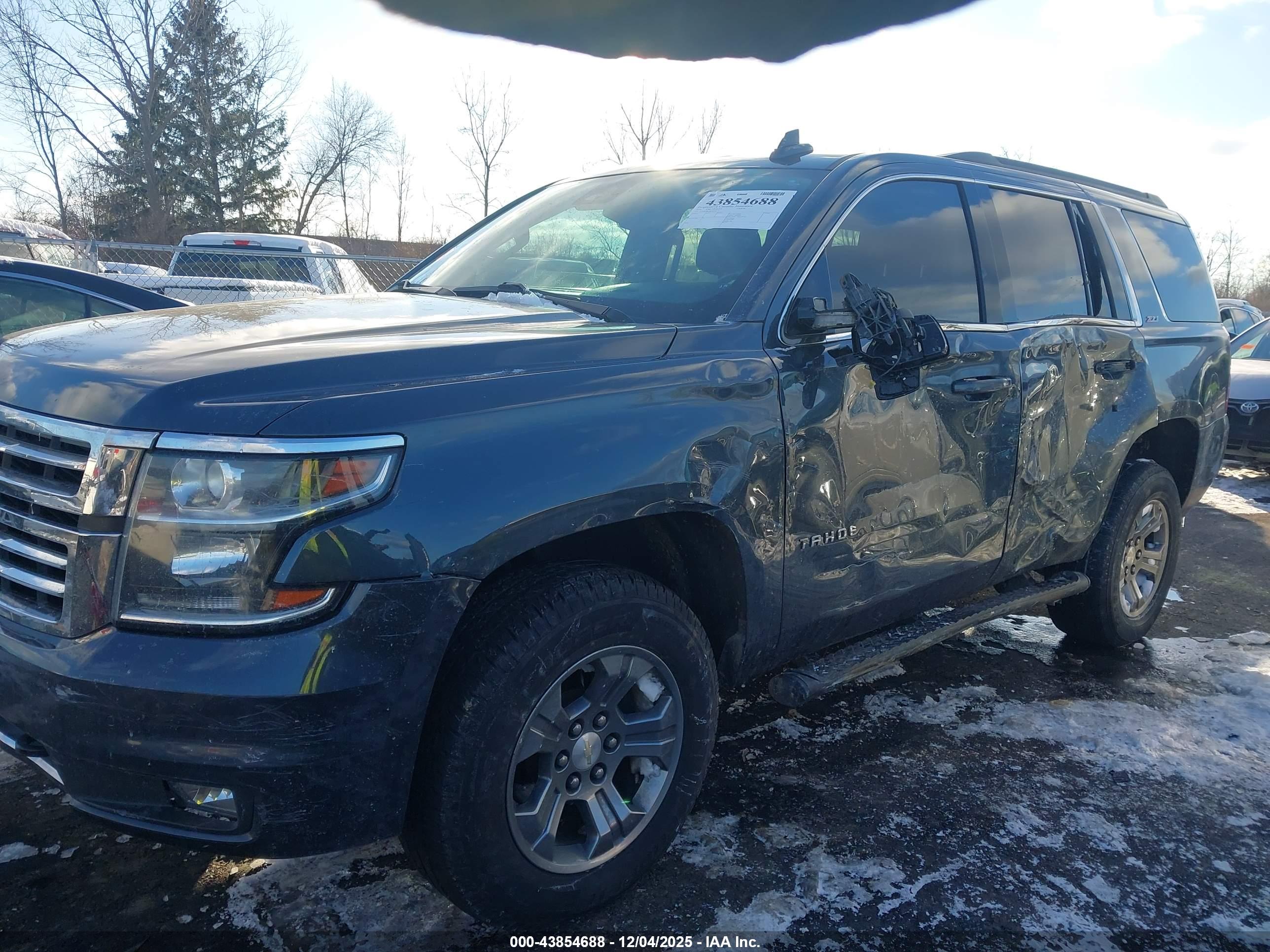 CHEVROLET TAHOE image 6