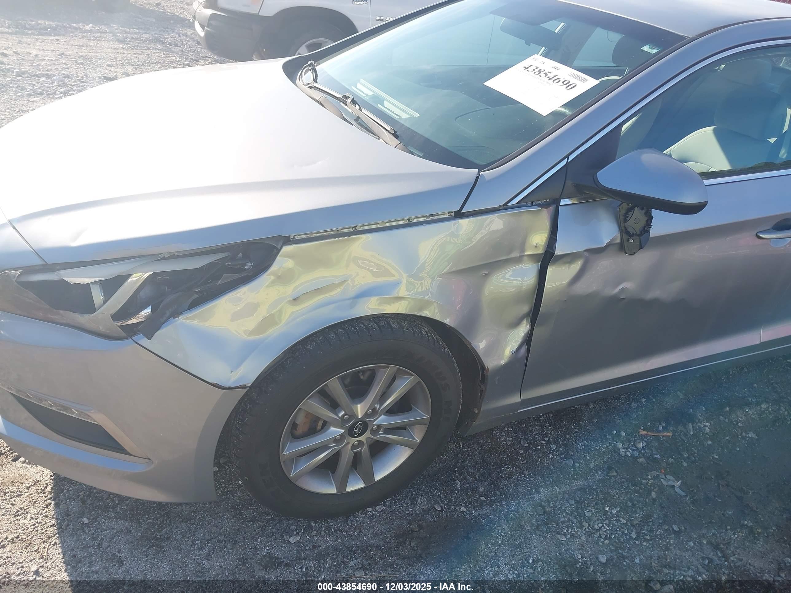 HYUNDAI SONATA image 6