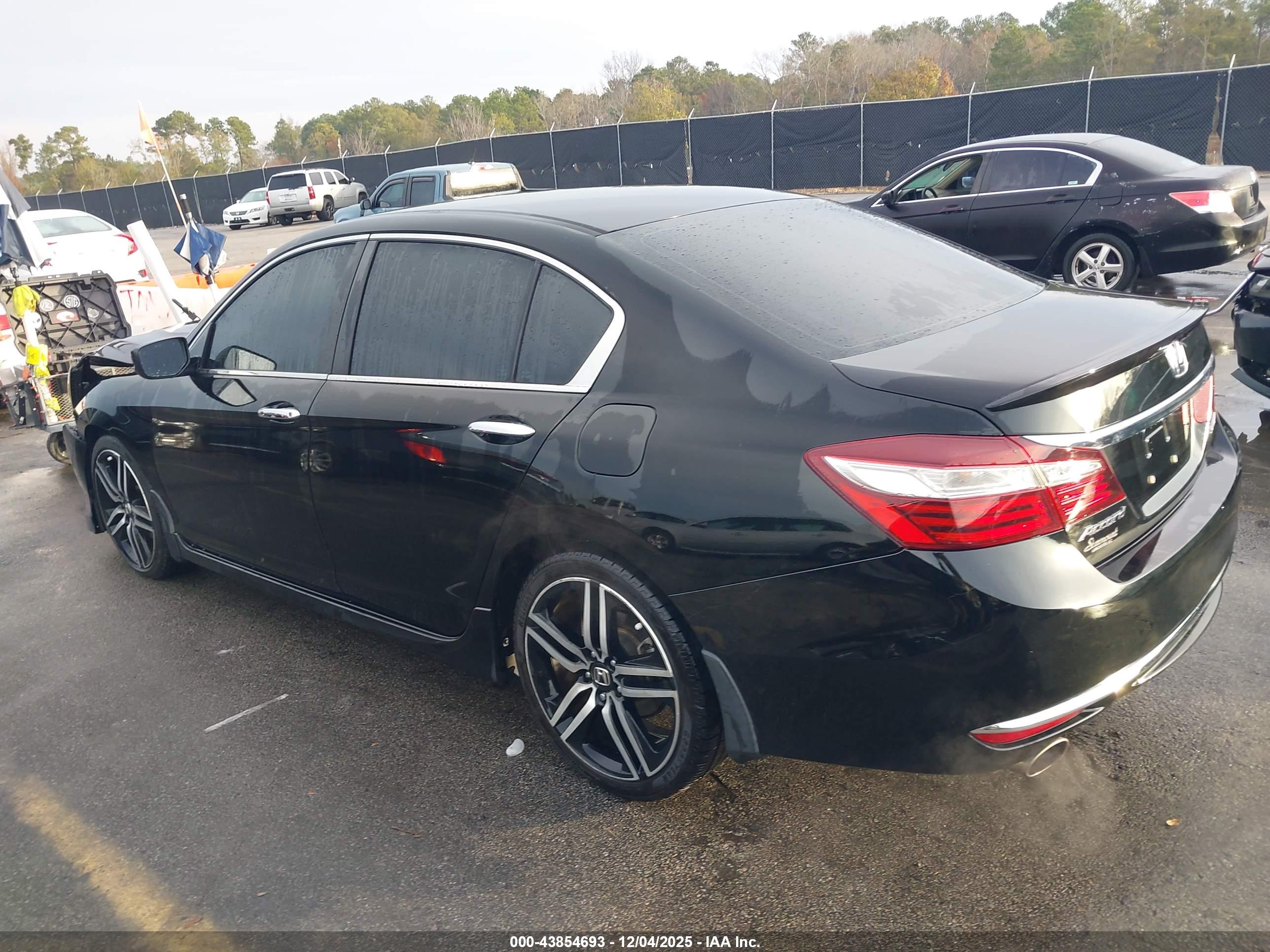 HONDA ACCORD image 3