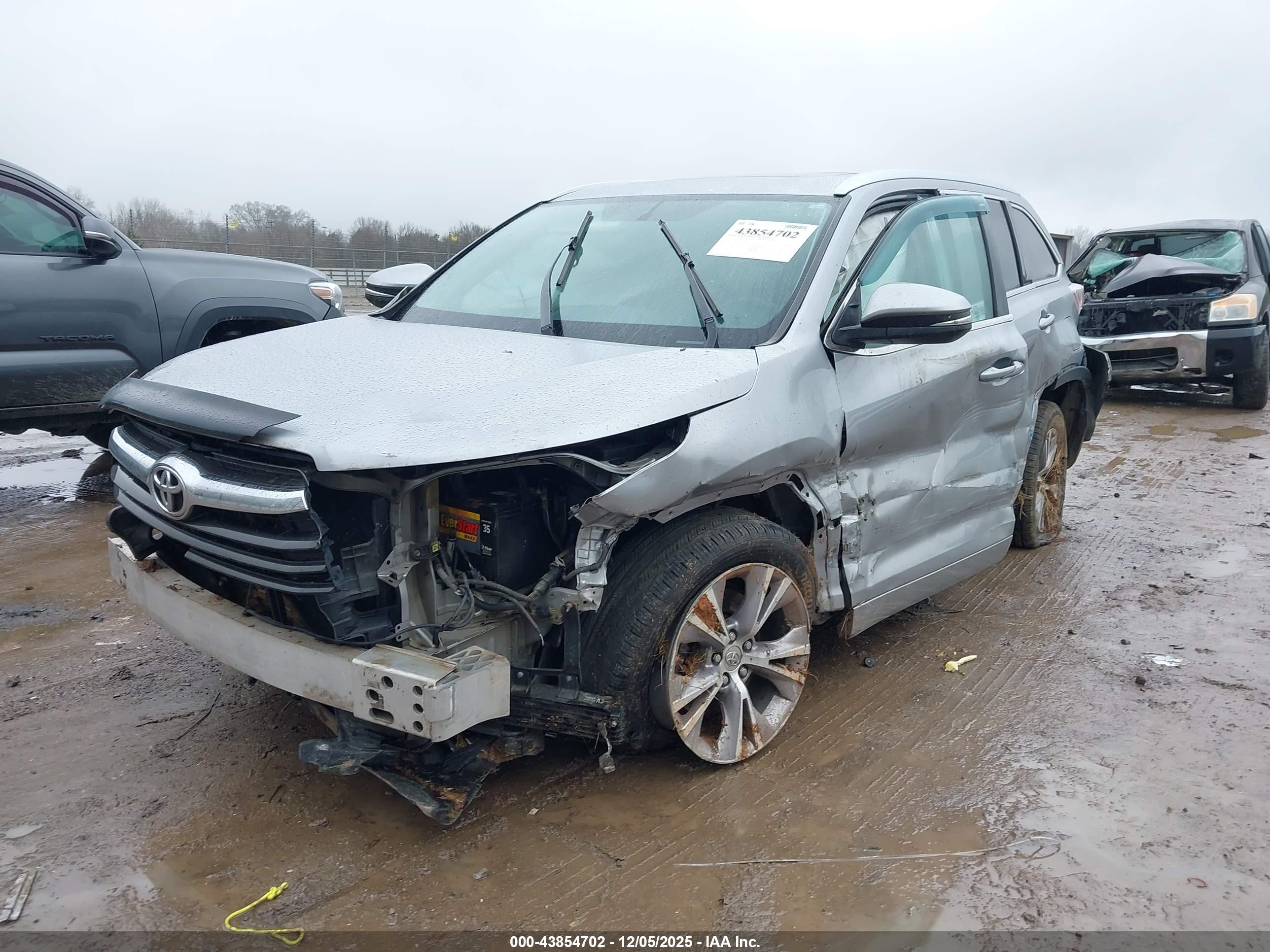 TOYOTA HIGHLANDER image 2