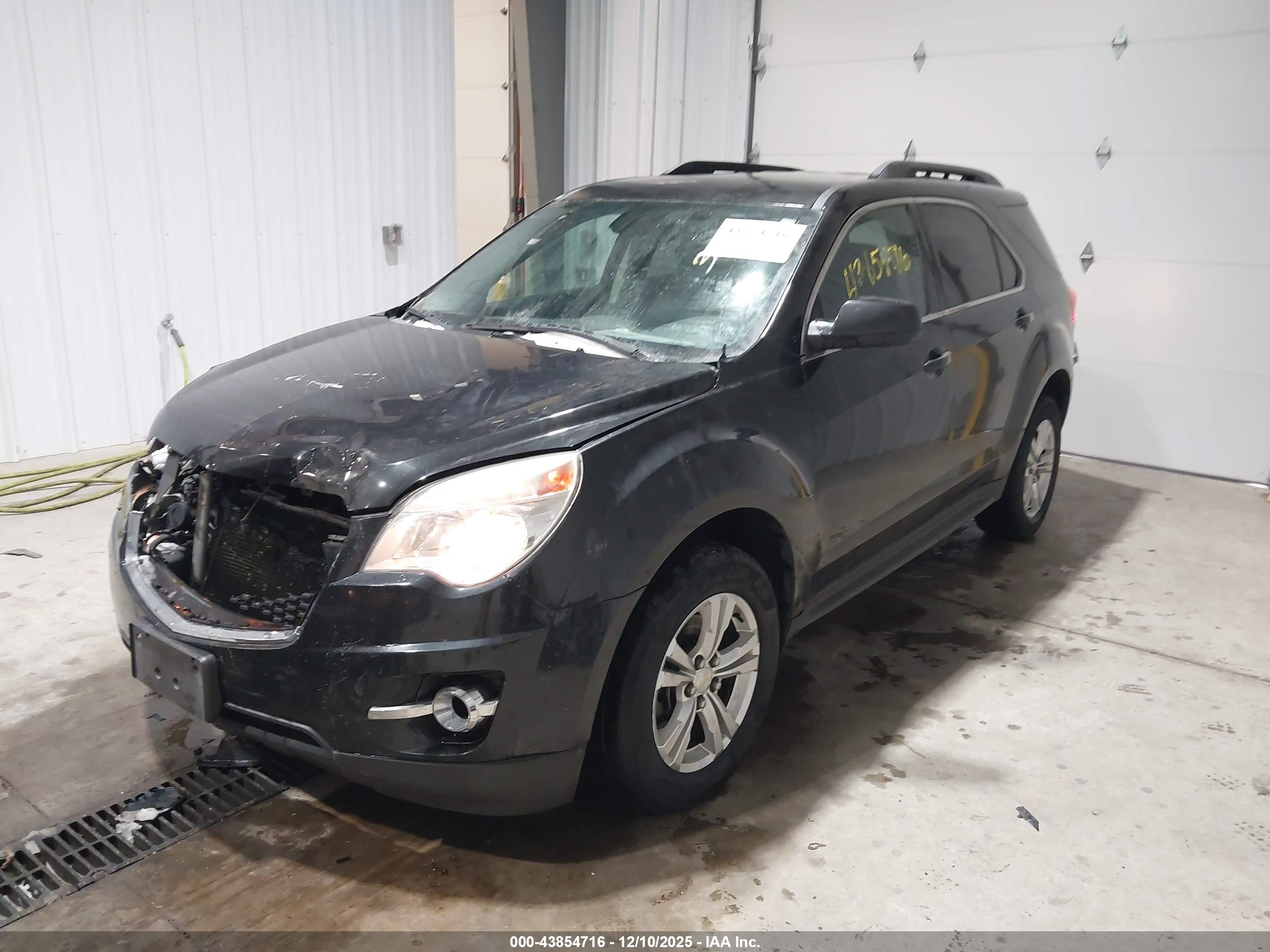 CHEVROLET EQUINOX image 2