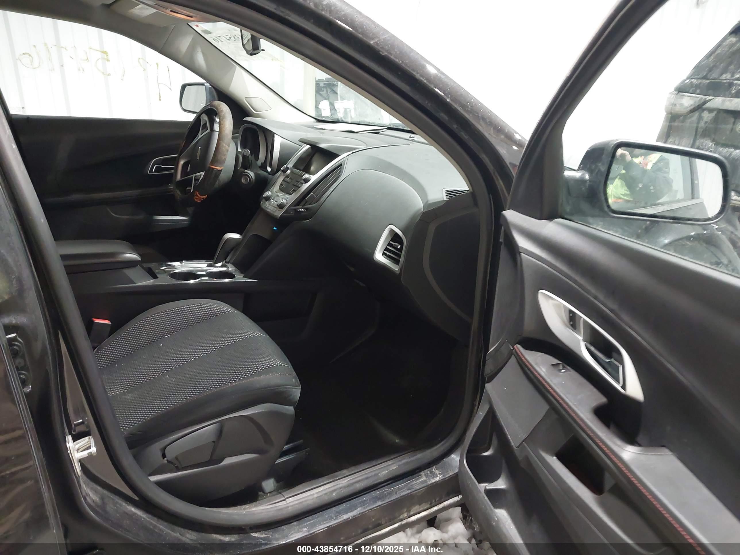 CHEVROLET EQUINOX image 5