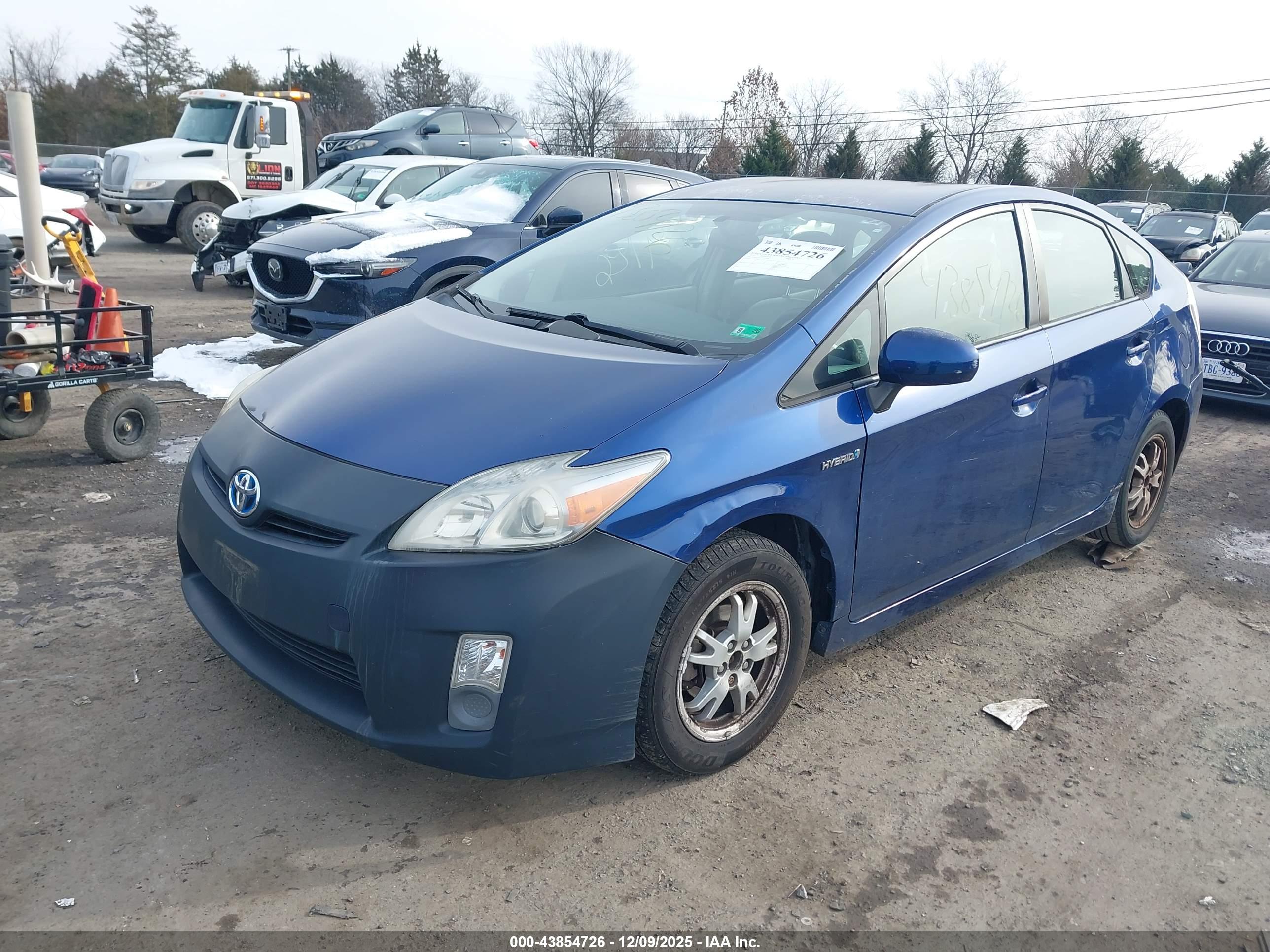 TOYOTA PRIUS image 2