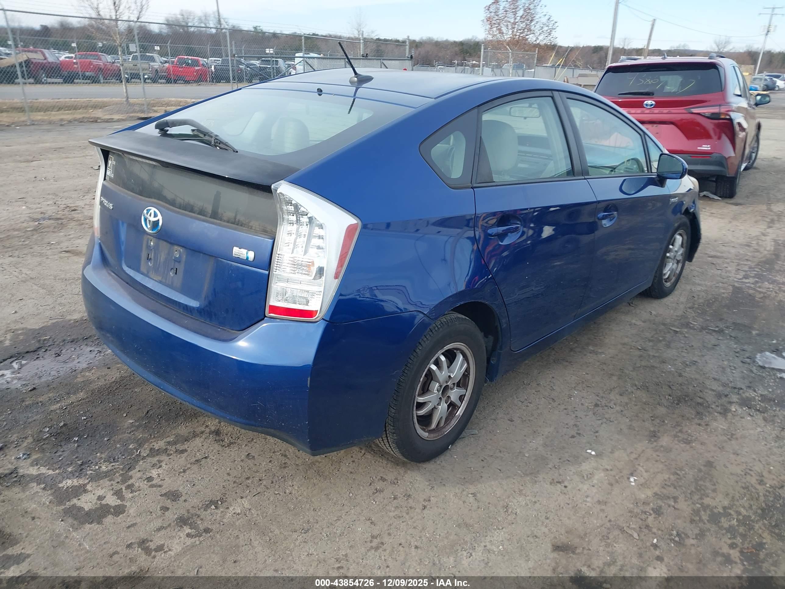 TOYOTA PRIUS image 4