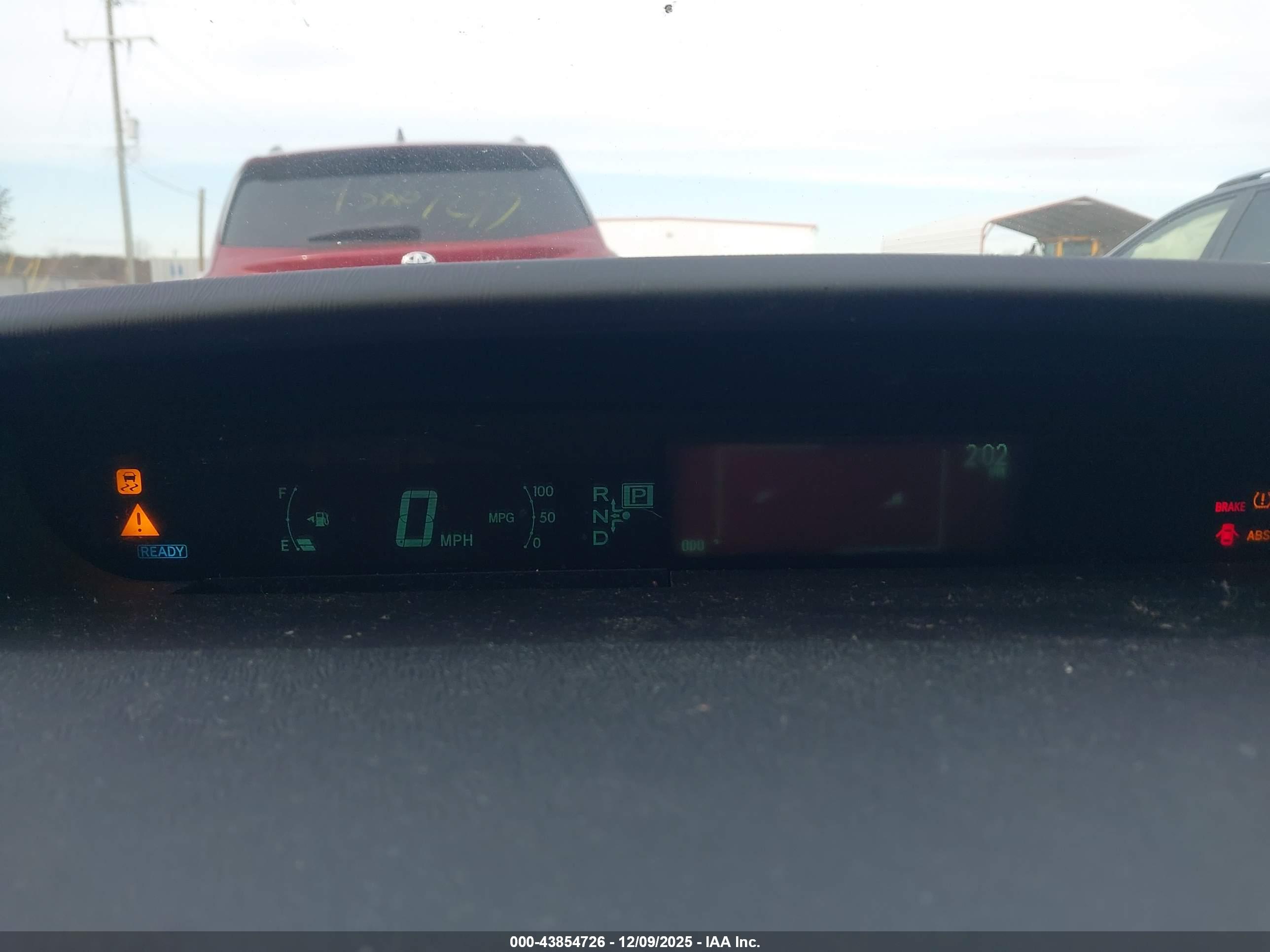 TOYOTA PRIUS image 7