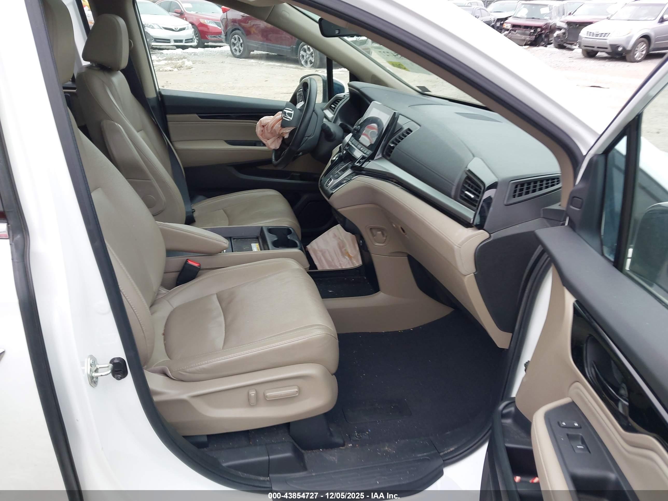 HONDA ODYSSEY image 5