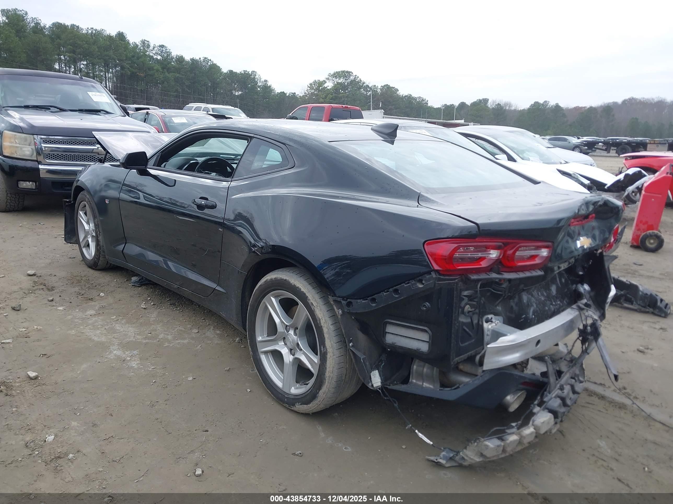 CHEVROLET CAMARO image 3