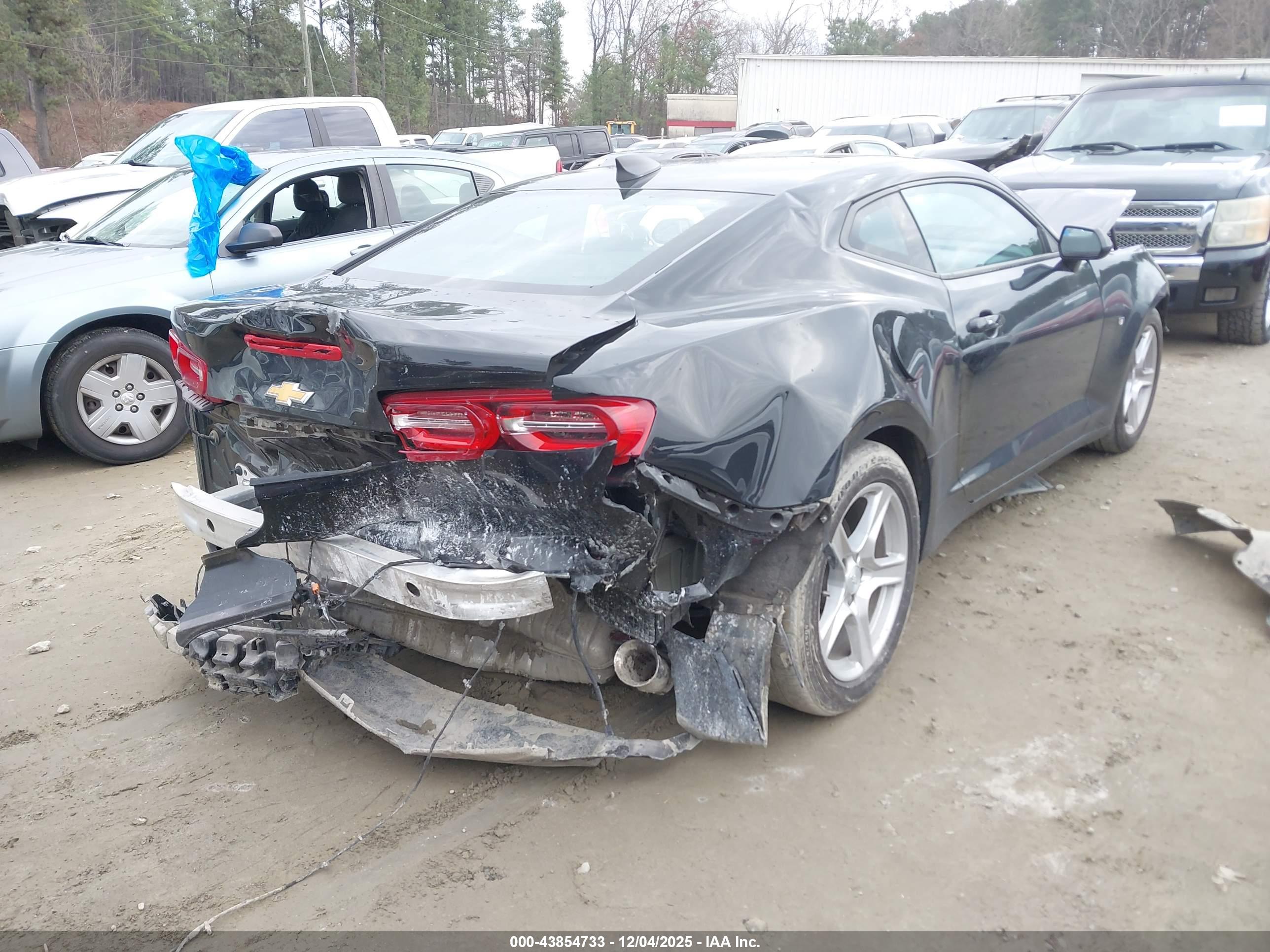 CHEVROLET CAMARO image 4