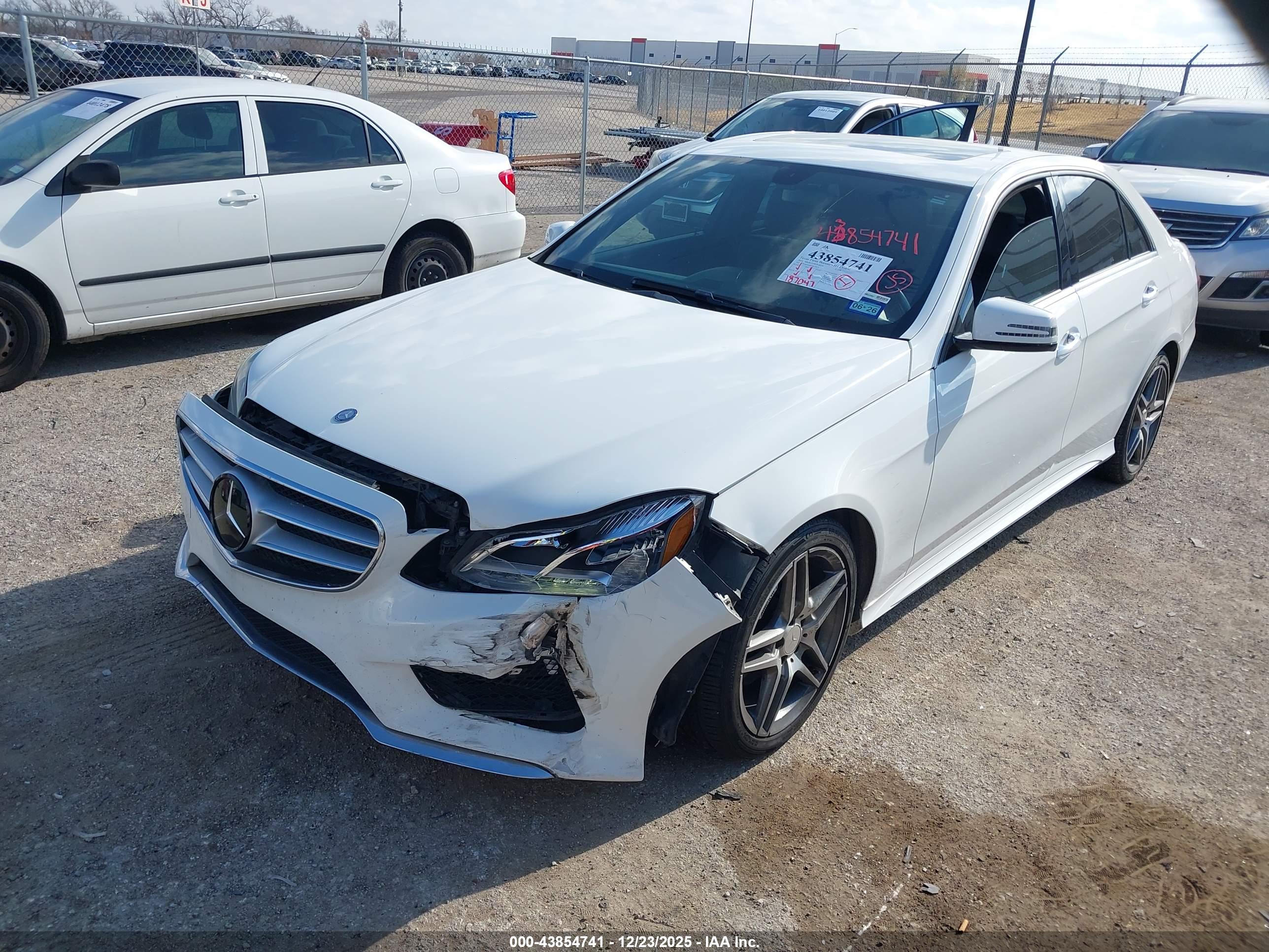 MERCEDES-BENZ E image 2