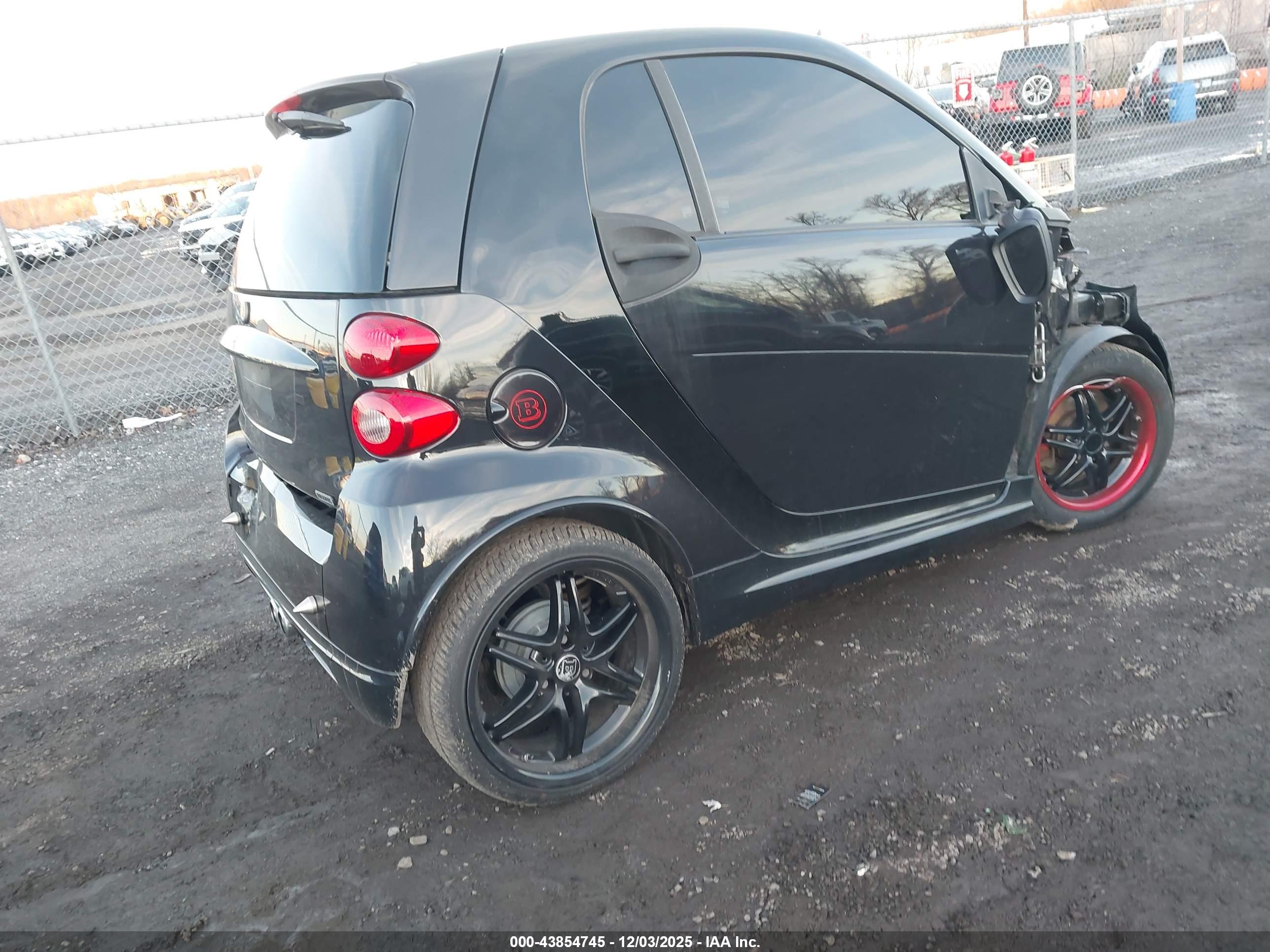 SMART FORTWO image 4
